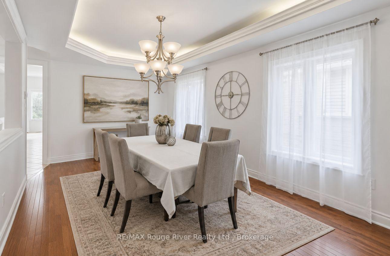 Photo 4 of 104 Fencerow Drive, Whitby, Rolling Acres — HOMEH