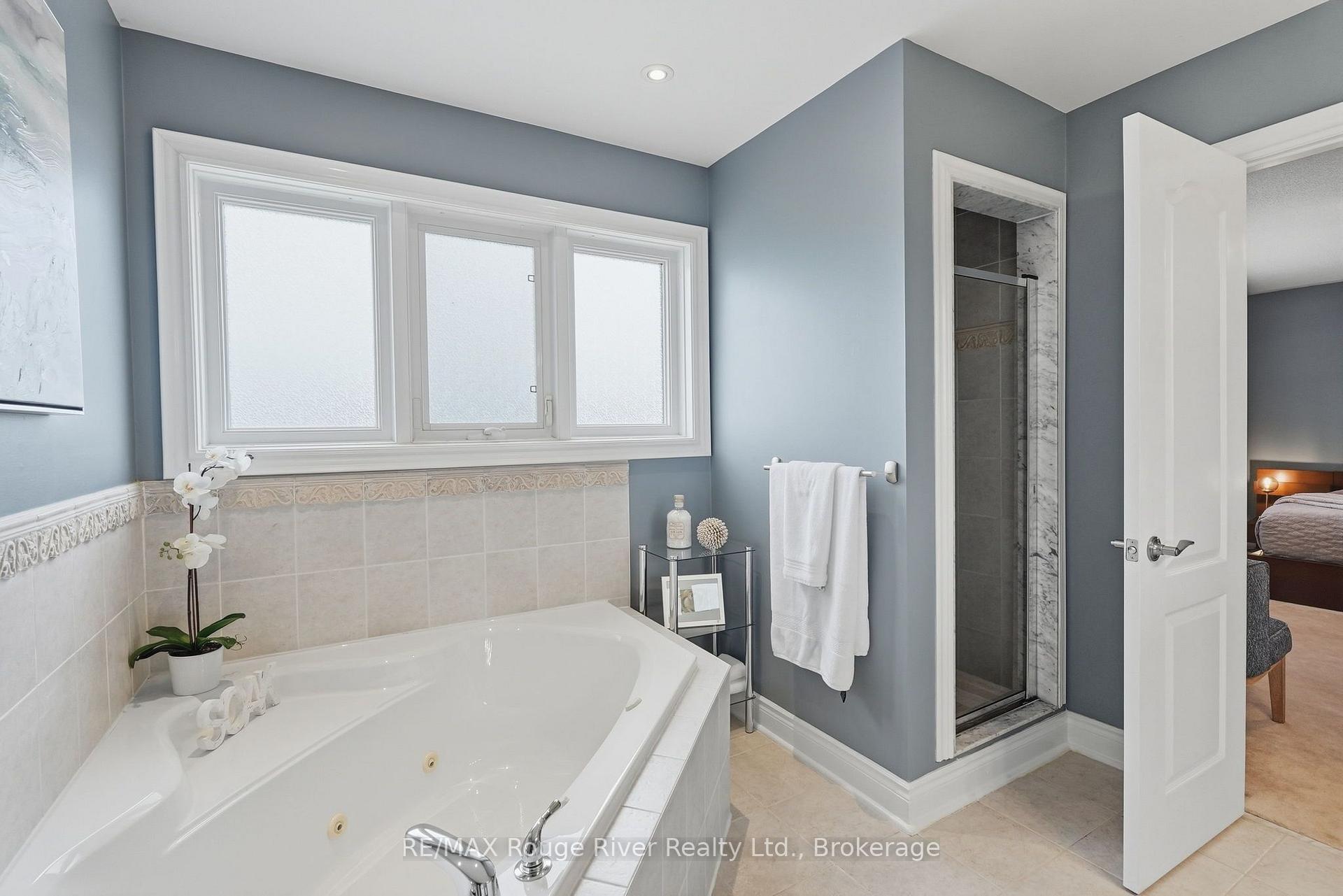 Photo 22 of 104 Fencerow Drive, Whitby, Rolling Acres — HOMEH