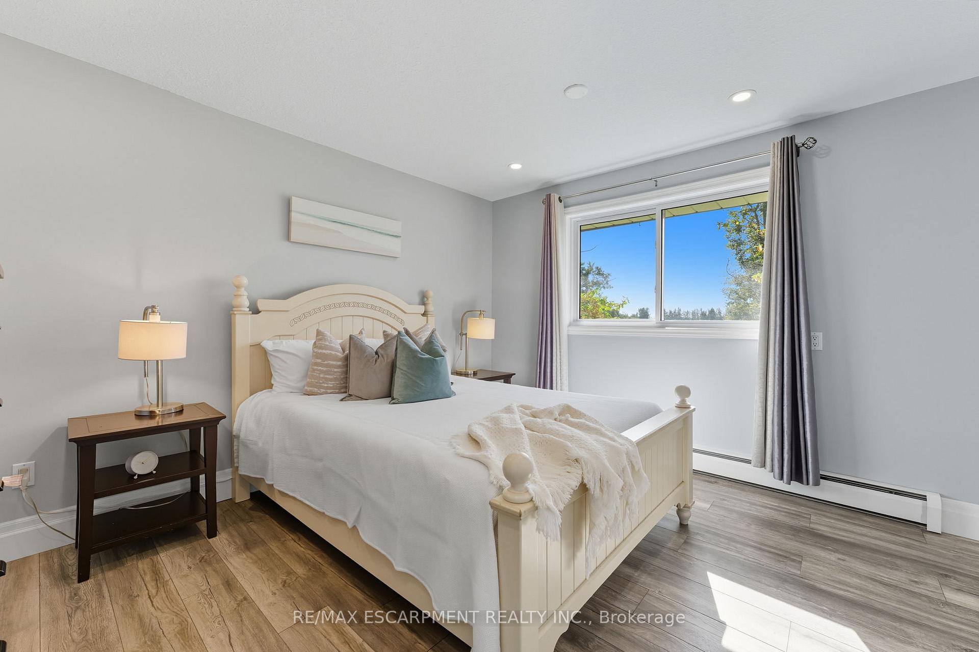 Photo 37 of 1392 Wrigley Road, North Dumfries, Ayr — HOMEH