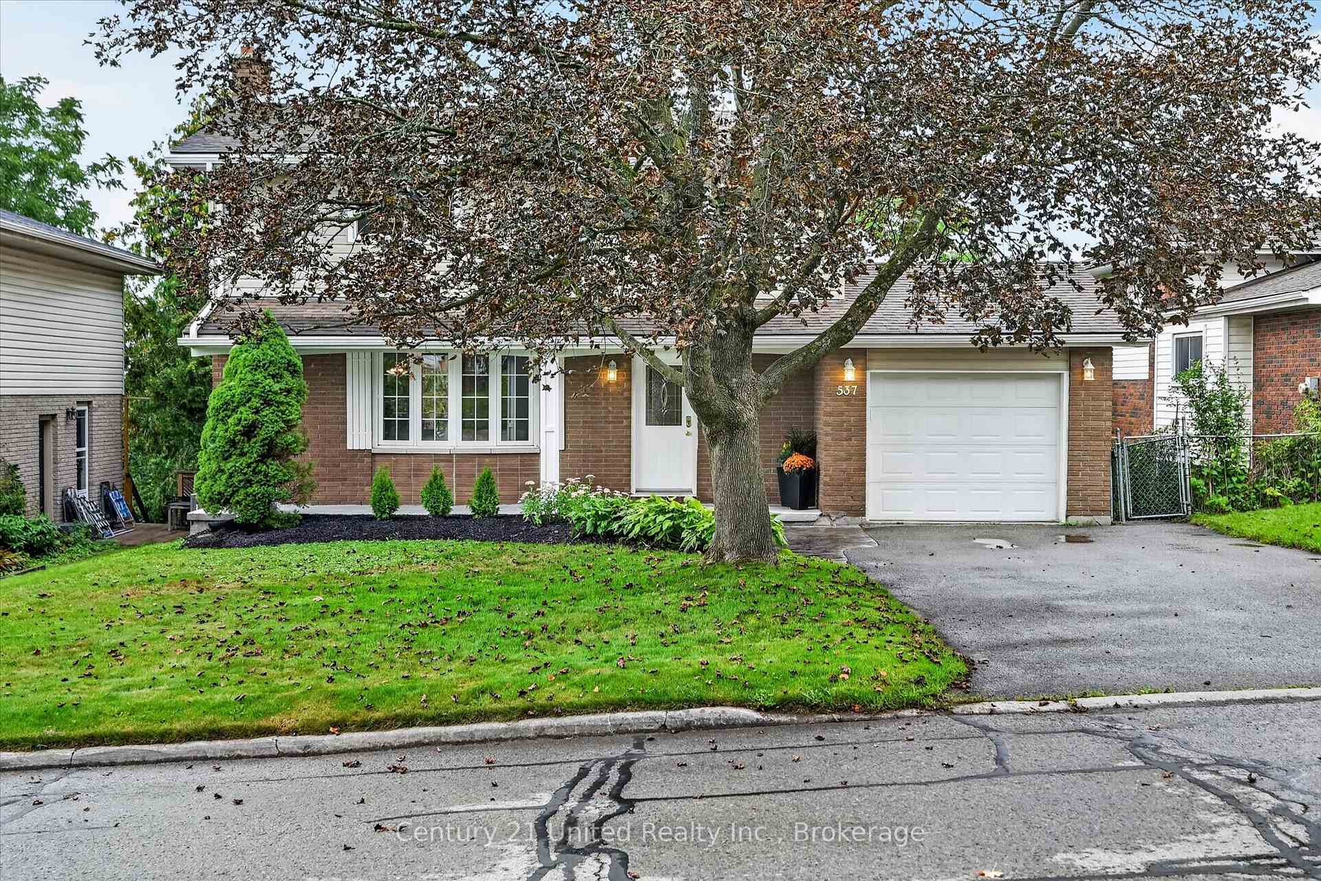 Photo 2 of 537 Montcalm Drive, Peterborough, Northcrest Ward 5 — HOMEH
