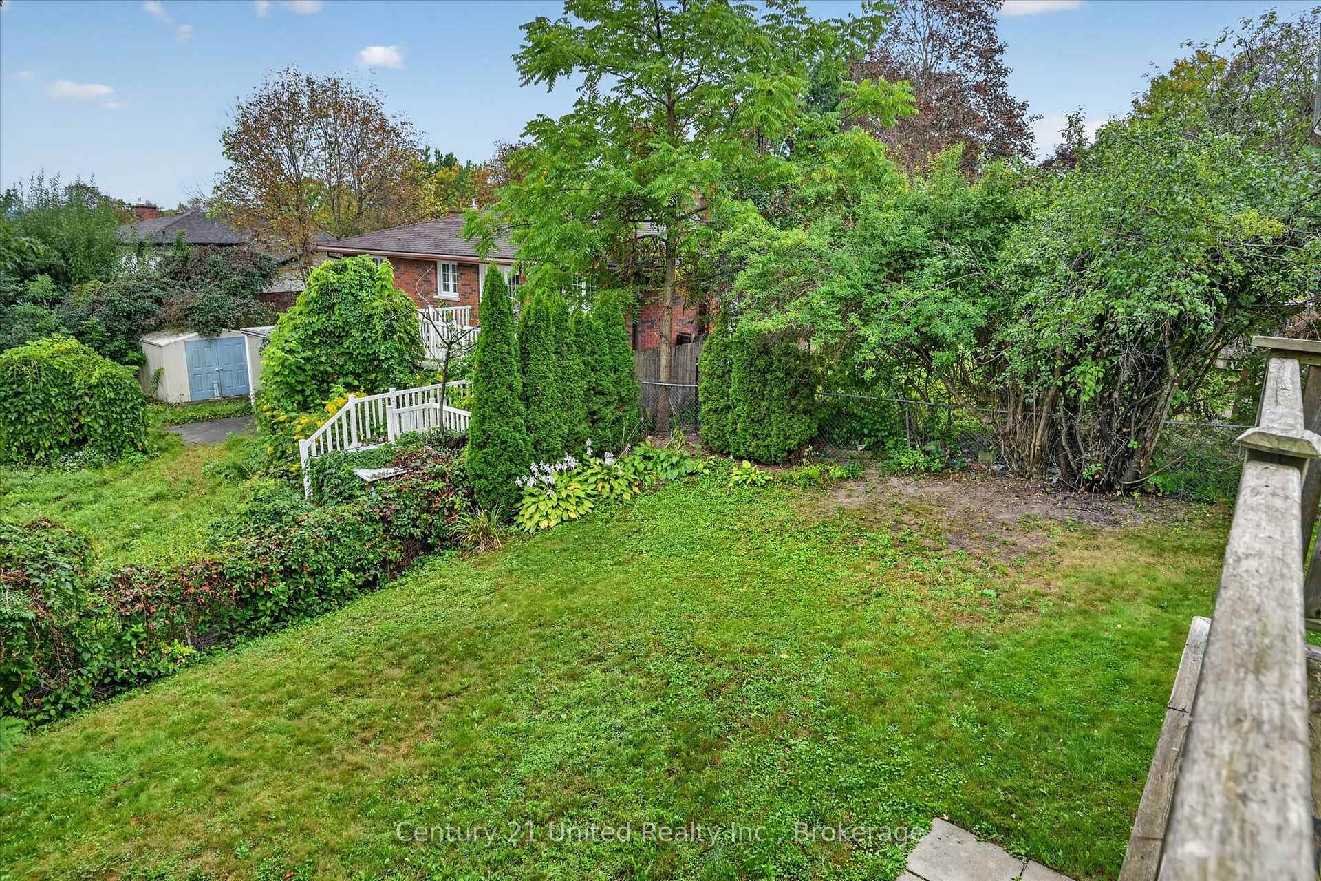 Photo 16 of 537 Montcalm Drive, Peterborough, Northcrest Ward 5 — HOMEH