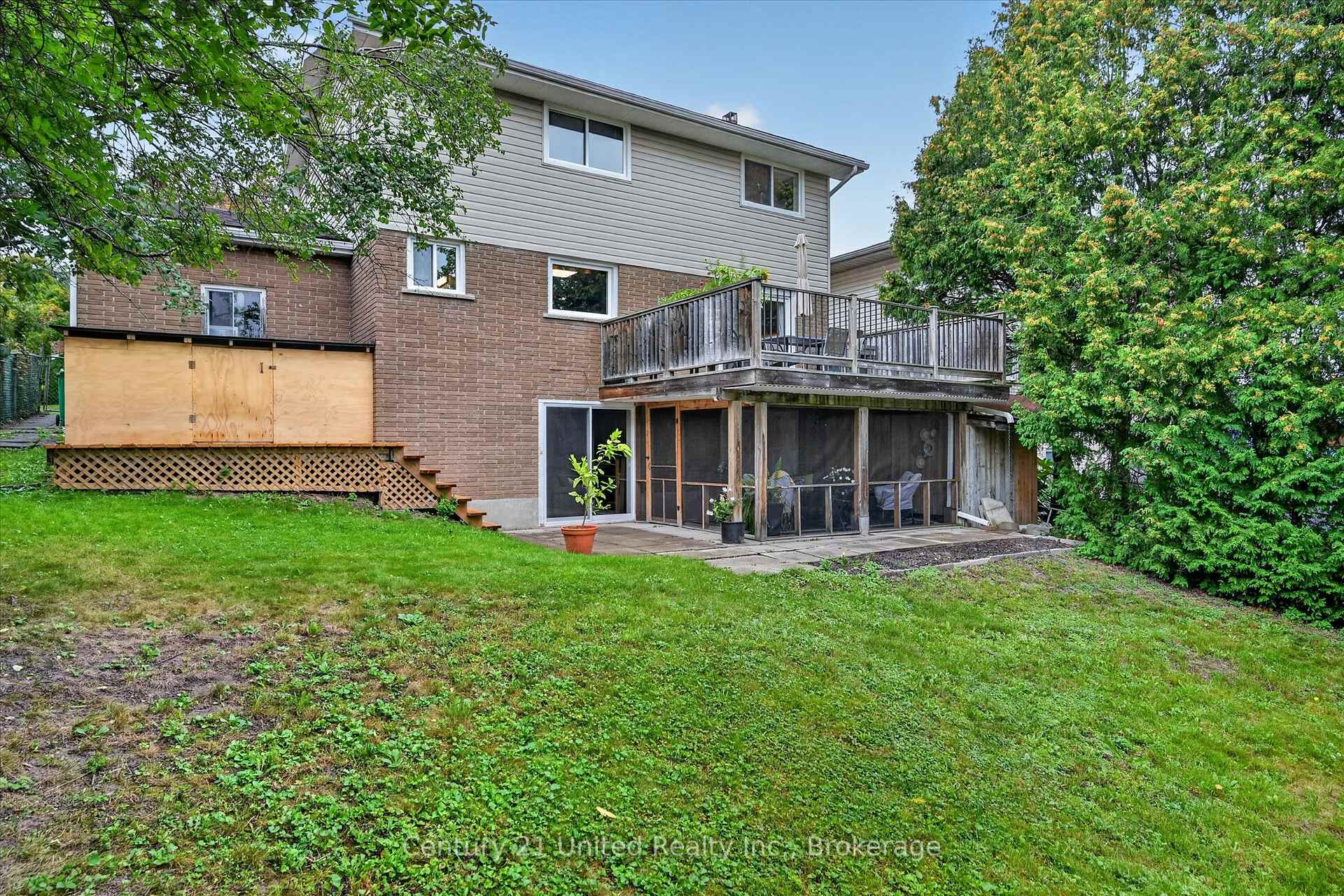 Photo 47 of 537 Montcalm Drive, Peterborough, Northcrest Ward 5 — HOMEH