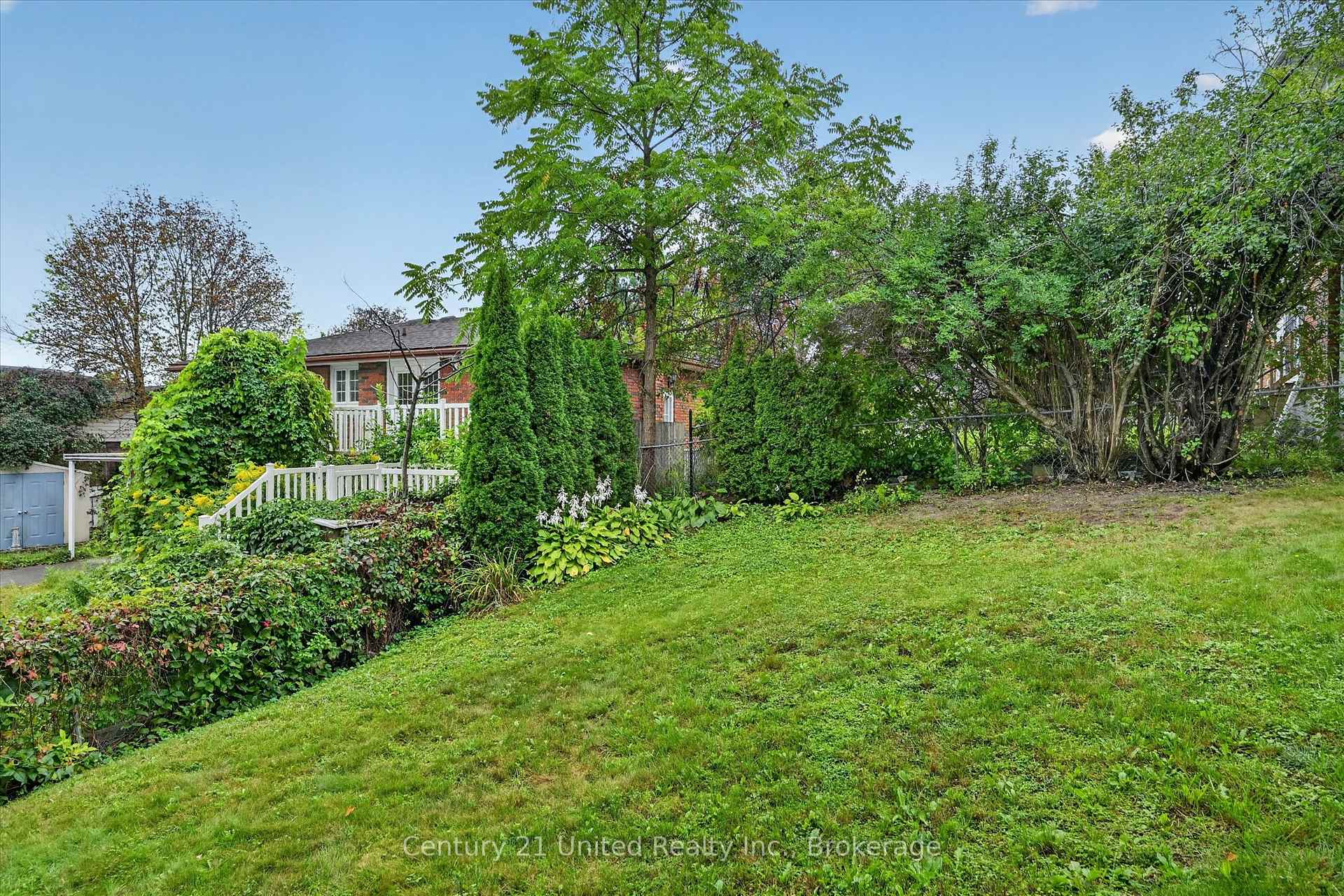 Photo 49 of 537 Montcalm Drive, Peterborough, Northcrest Ward 5 — HOMEH