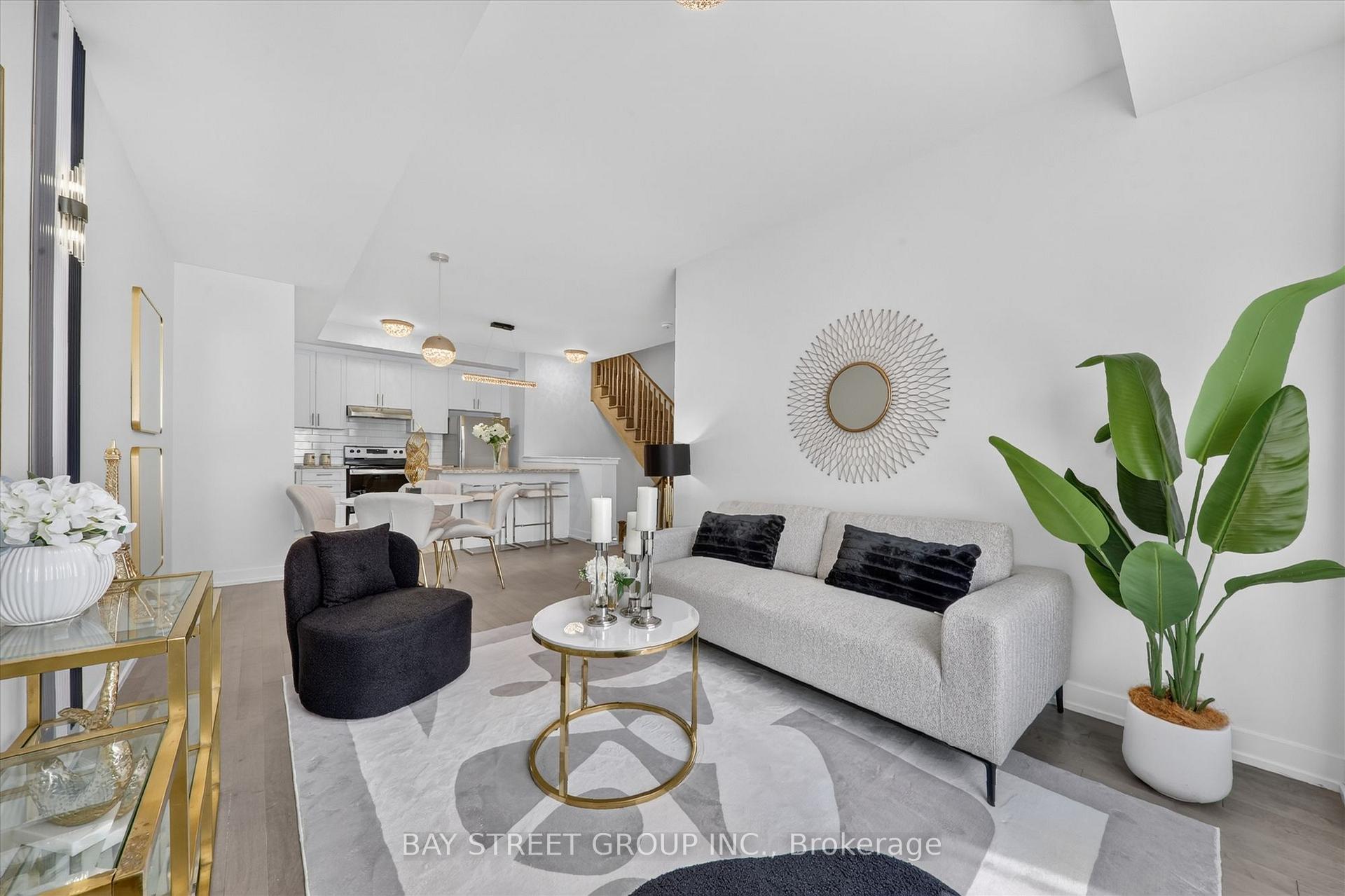 Photo 5 of 42 Herman Gilroy Lane, Markham, Angus Glen — HOMEH
