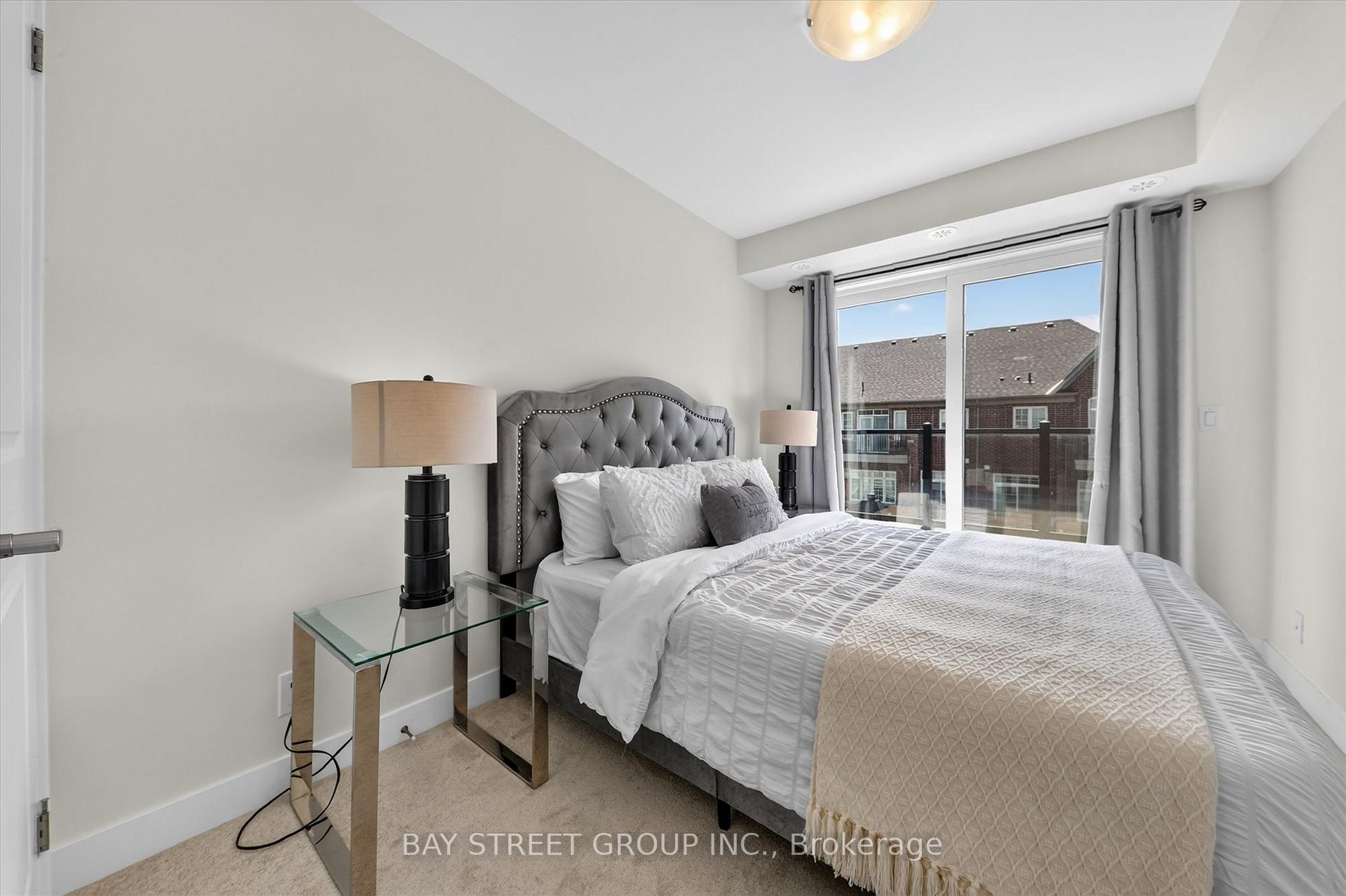 Photo 13 of 42 Herman Gilroy Lane, Markham, Angus Glen — HOMEH