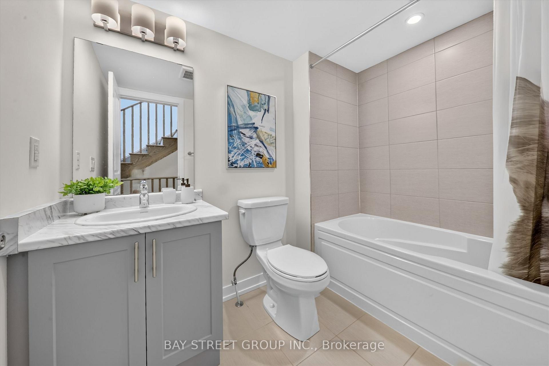 Photo 16 of 42 Herman Gilroy Lane, Markham, Angus Glen — HOMEH