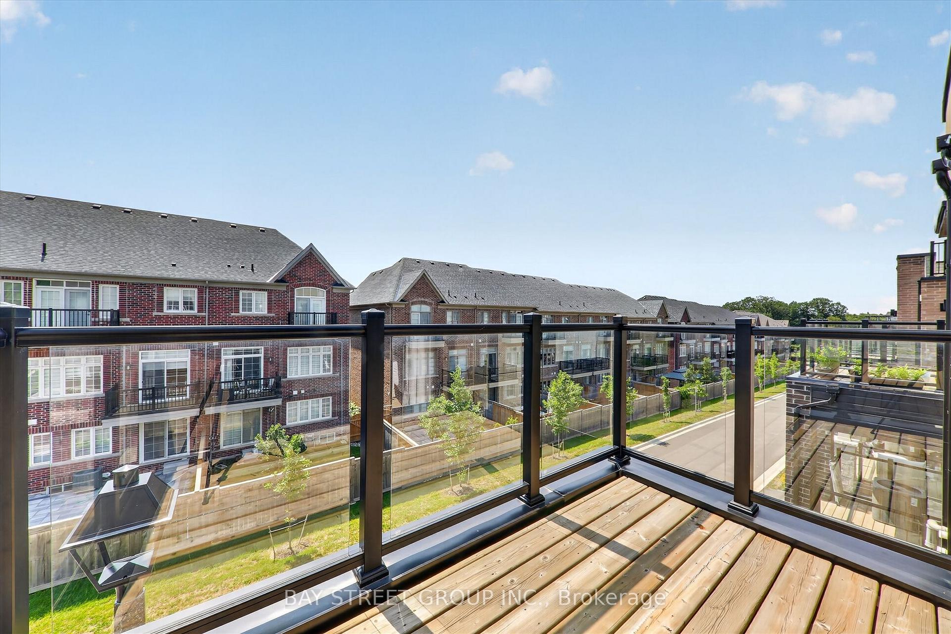 Photo 17 of 42 Herman Gilroy Lane, Markham, Angus Glen — HOMEH