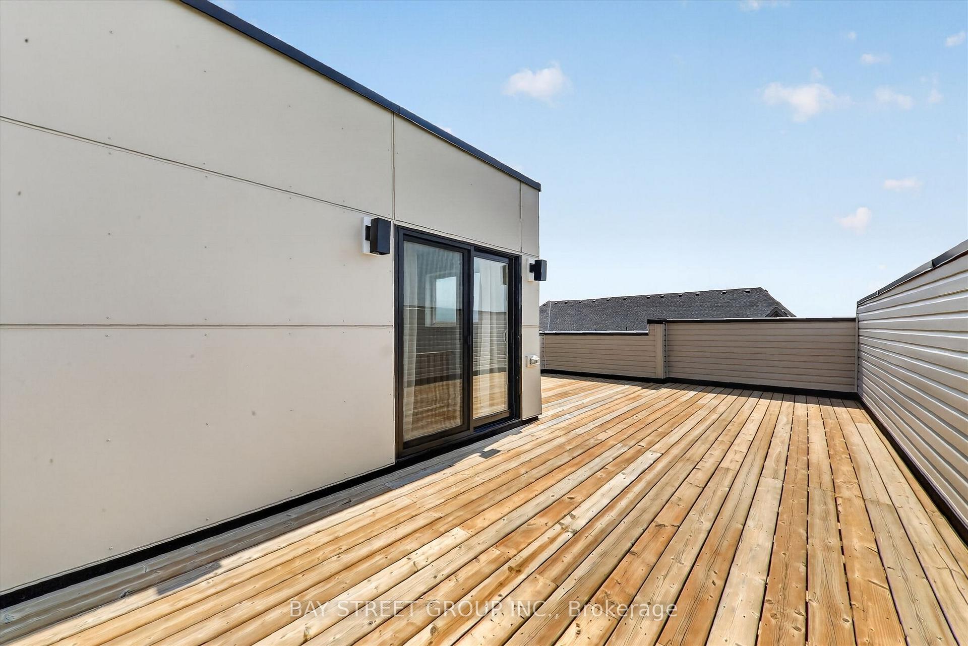 Photo 21 of 42 Herman Gilroy Lane, Markham, Angus Glen — HOMEH