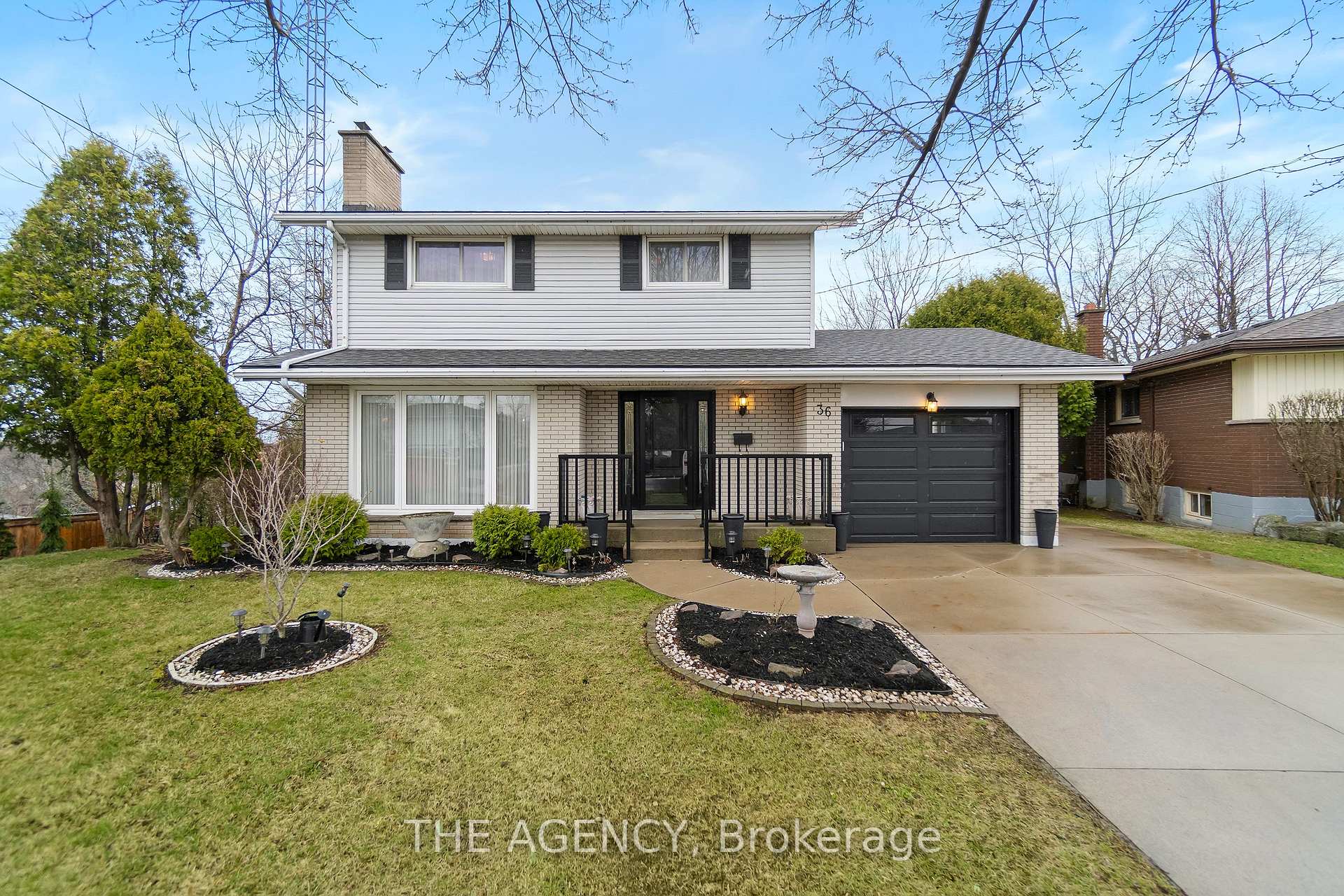 Photo 3 of 36 Buckingham Drive, Hamilton, Westcliffe — HOMEH