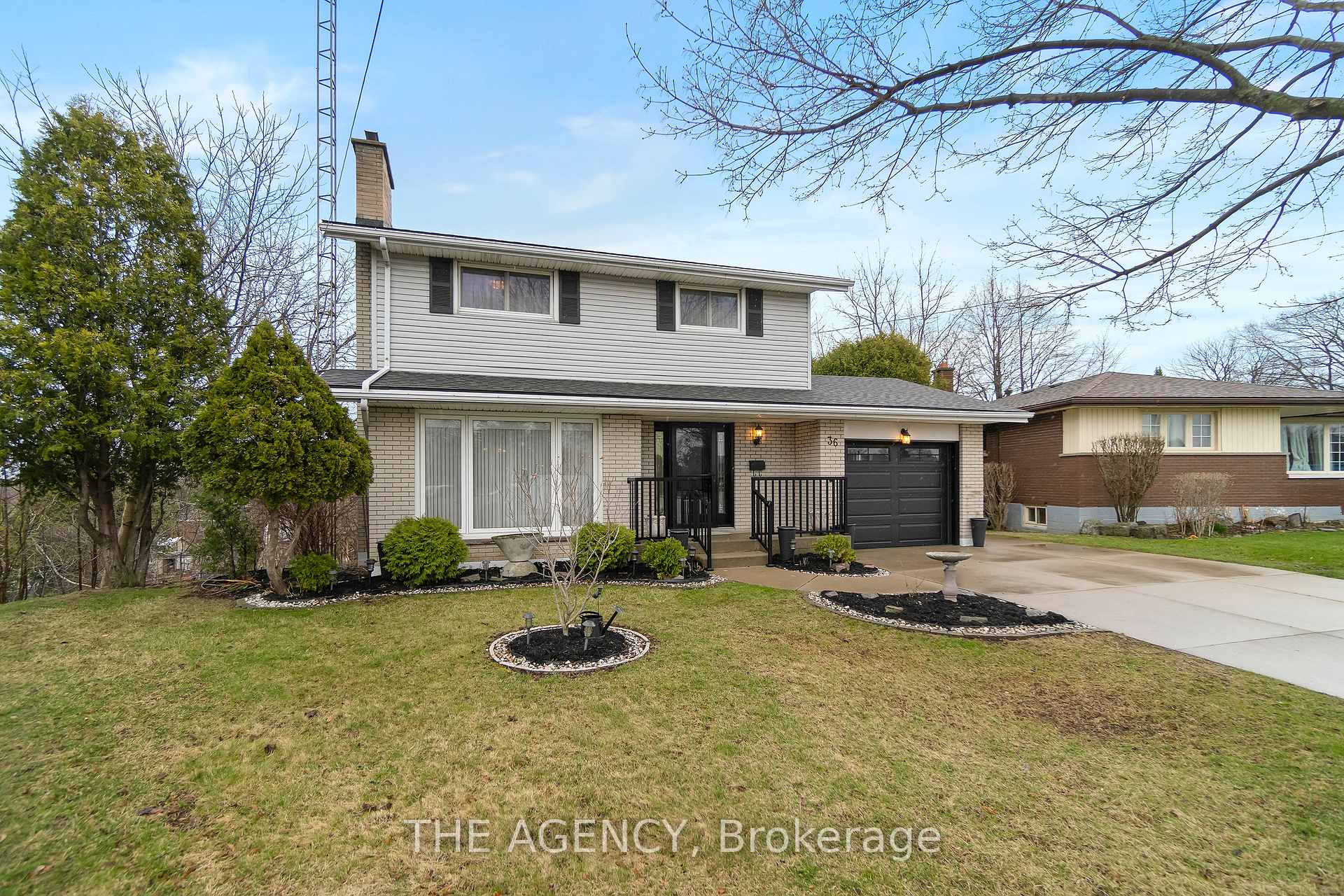 Photo 5 of 36 Buckingham Drive, Hamilton, Westcliffe — HOMEH