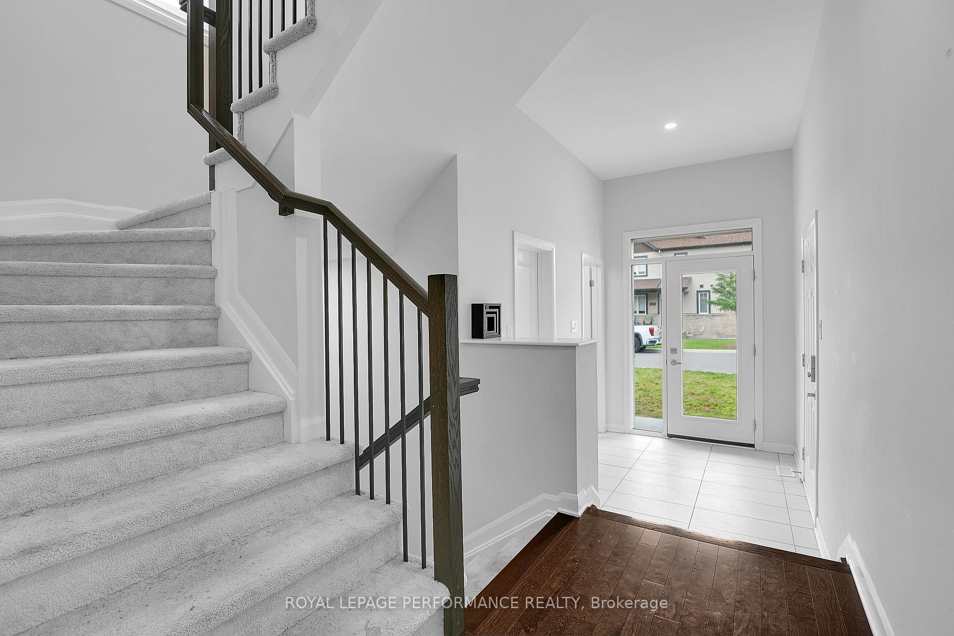 Photo 5 of 631 Idyllic Terrace, Ottawa, Avalon East — HOMEH