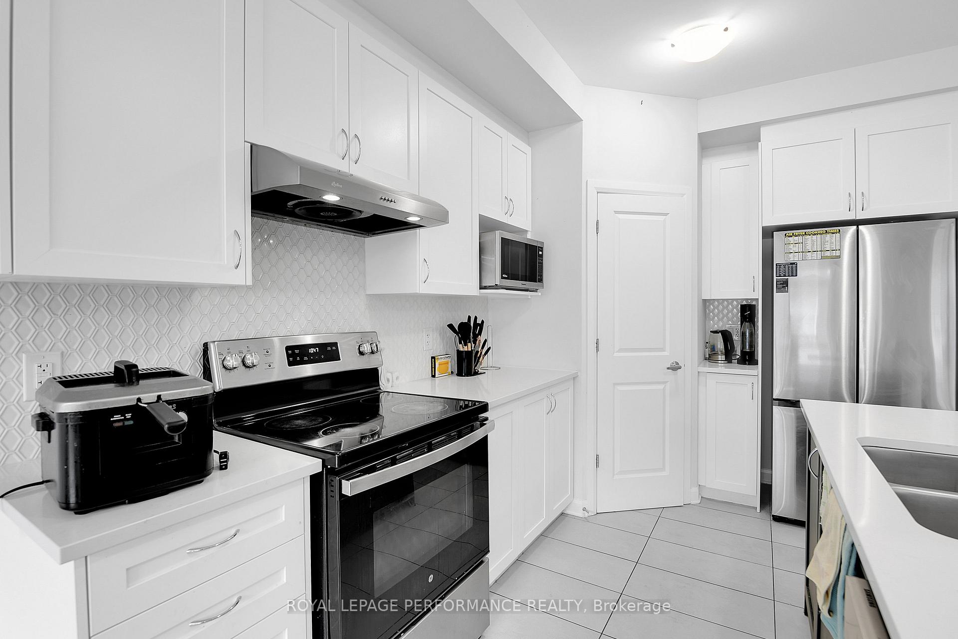 Photo 6 of 631 Idyllic Terrace, Ottawa, Avalon East — HOMEH