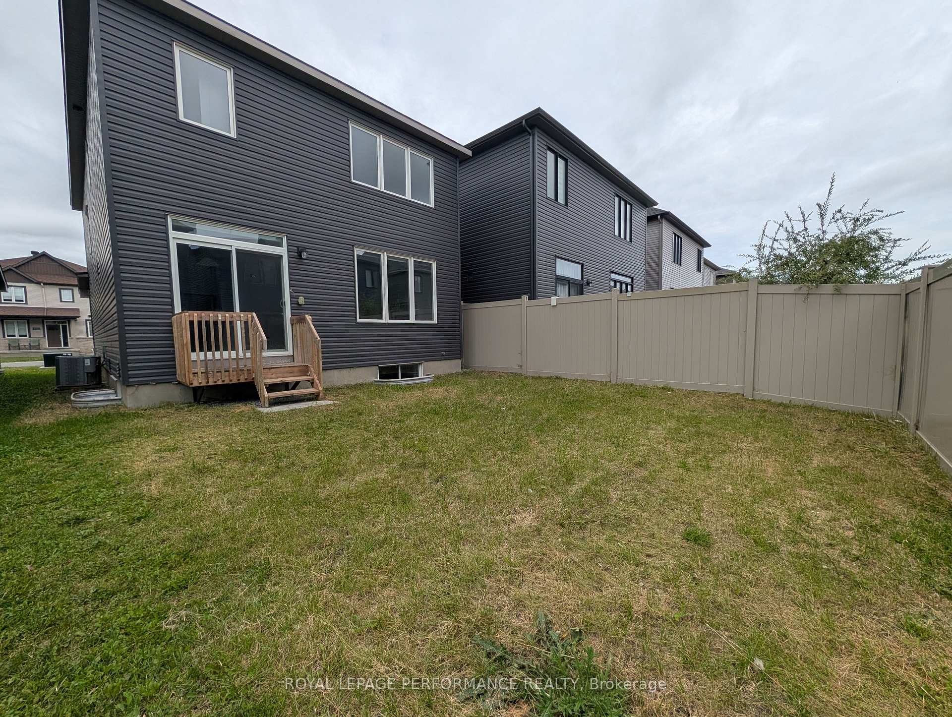Photo 24 of 631 Idyllic Terrace, Ottawa, Avalon East — HOMEH