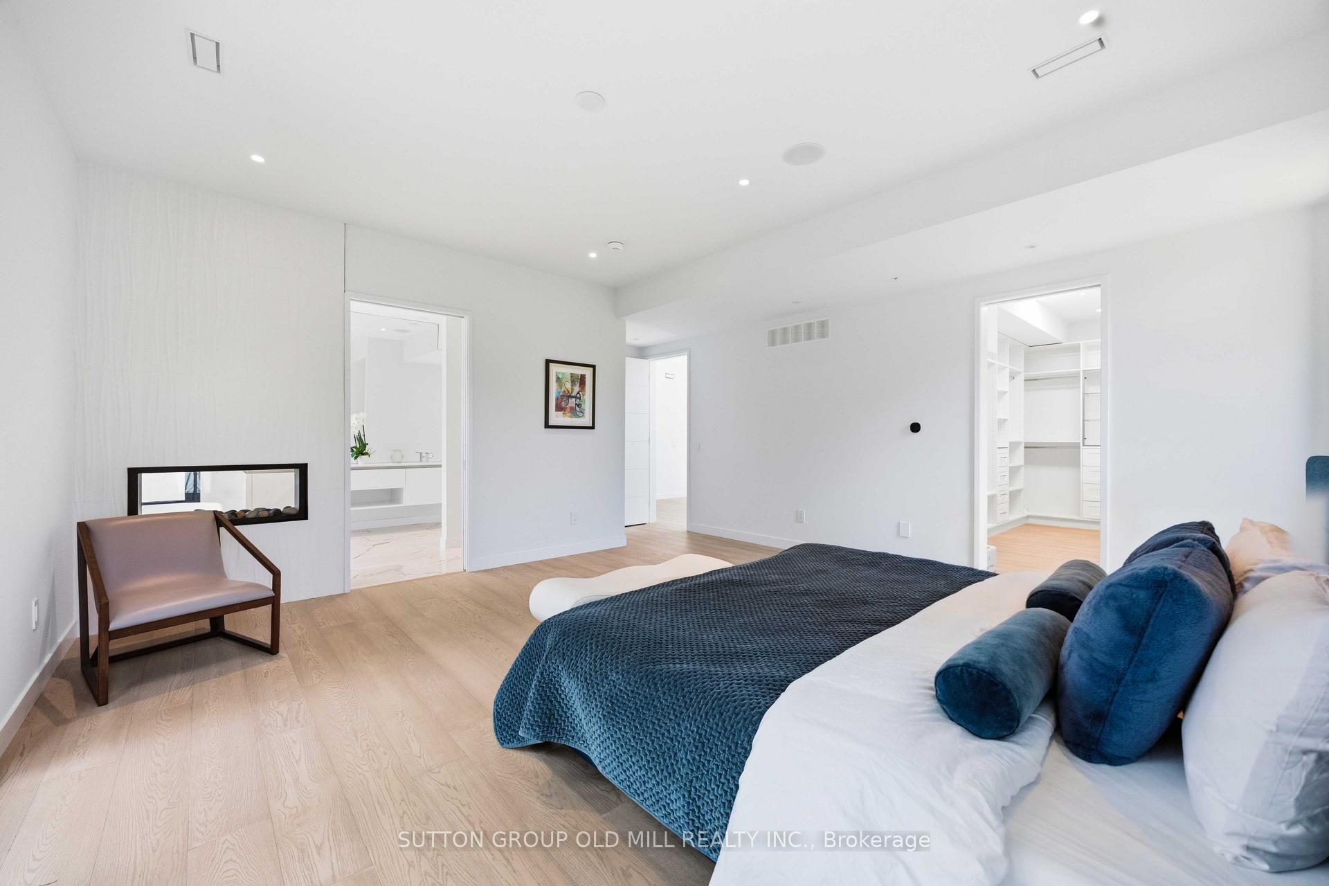 Photo 24 of 18 Herne Hill, Etobicoke, Edenbridge-Humber Valley — HOMEH