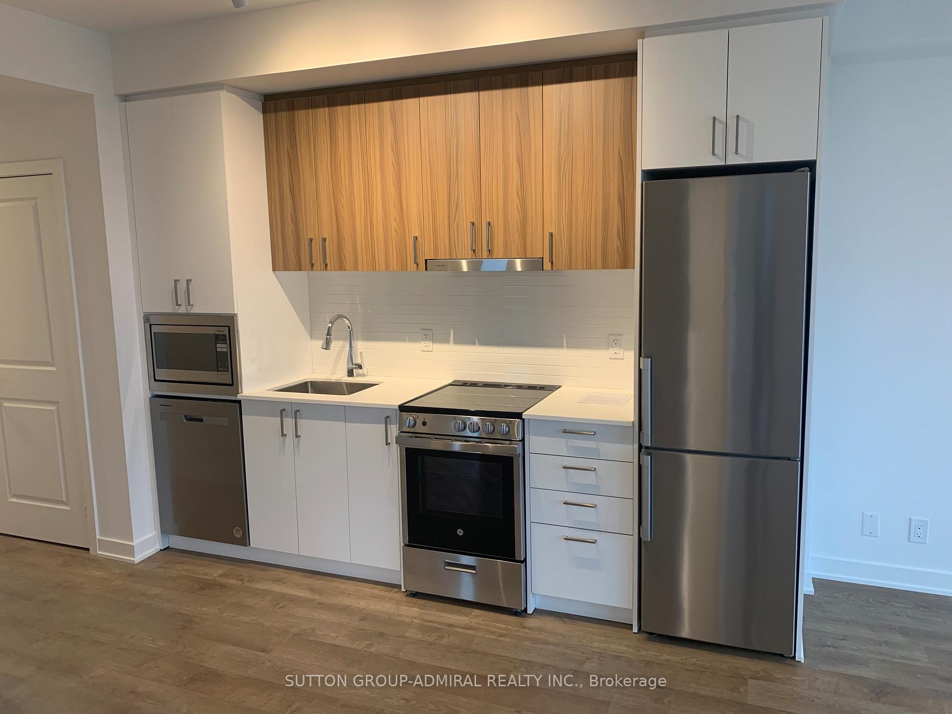 Photo 5 of Unit 332, 50 Upper Mall Way, Vaughan, Brownridge — HOMEH
