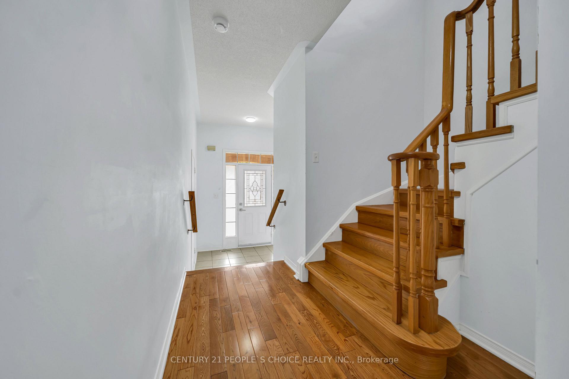 Photo 11 of 73 Crown Victoria Drive, Brampton, Fletcher's Meadow — HOMEH