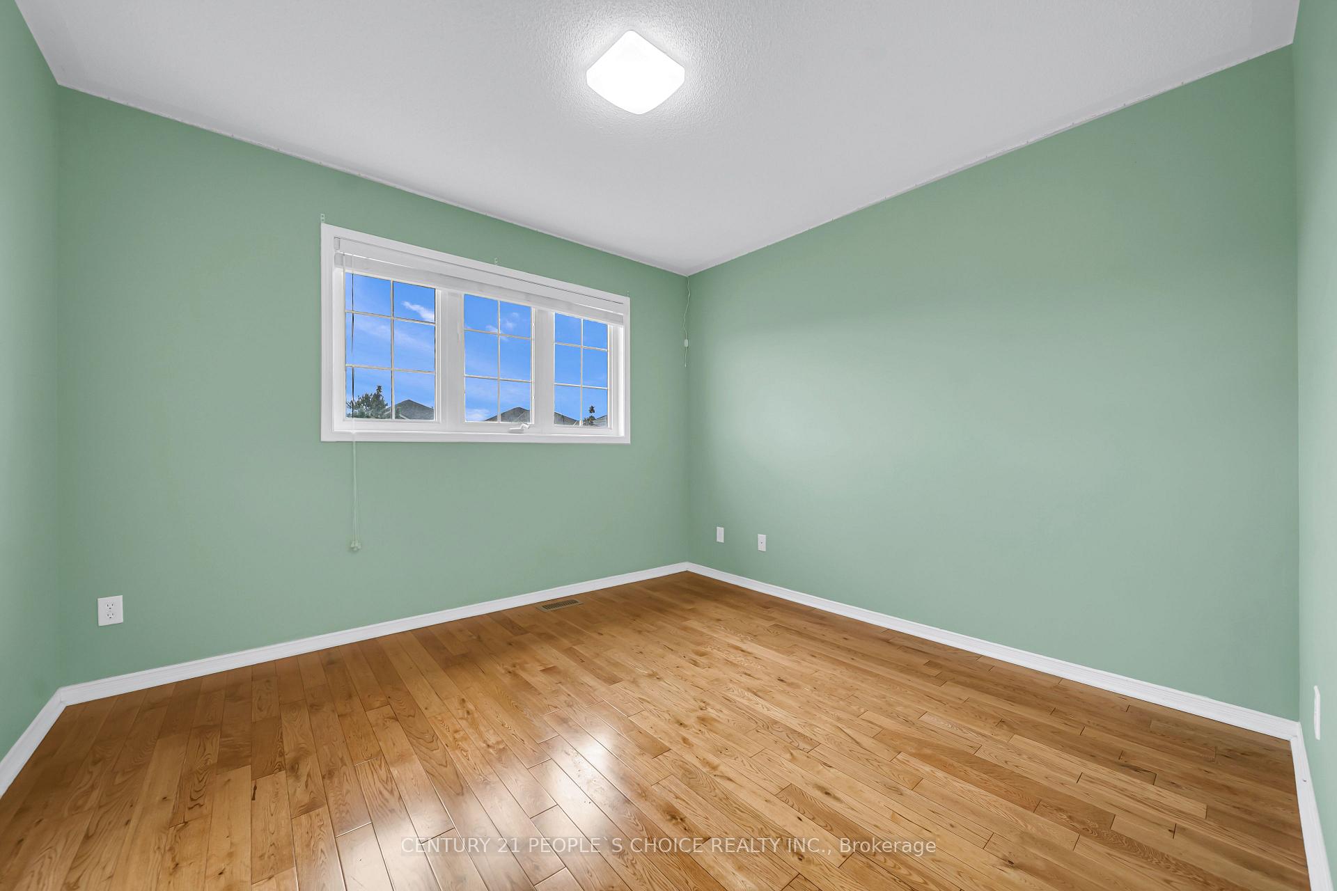 Photo 41 of 73 Crown Victoria Drive, Brampton, Fletcher's Meadow — HOMEH