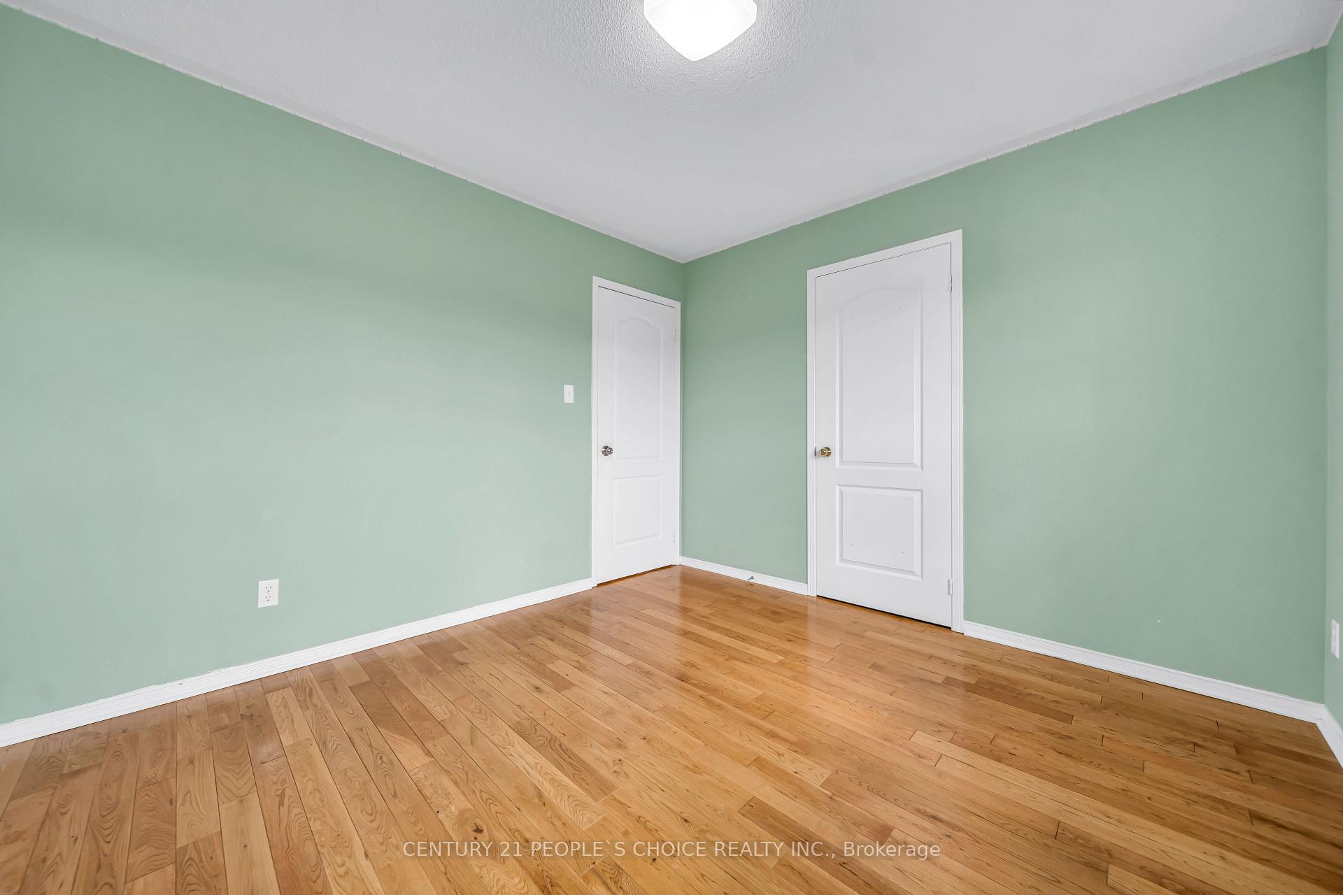 Photo 42 of 73 Crown Victoria Drive, Brampton, Fletcher's Meadow — HOMEH