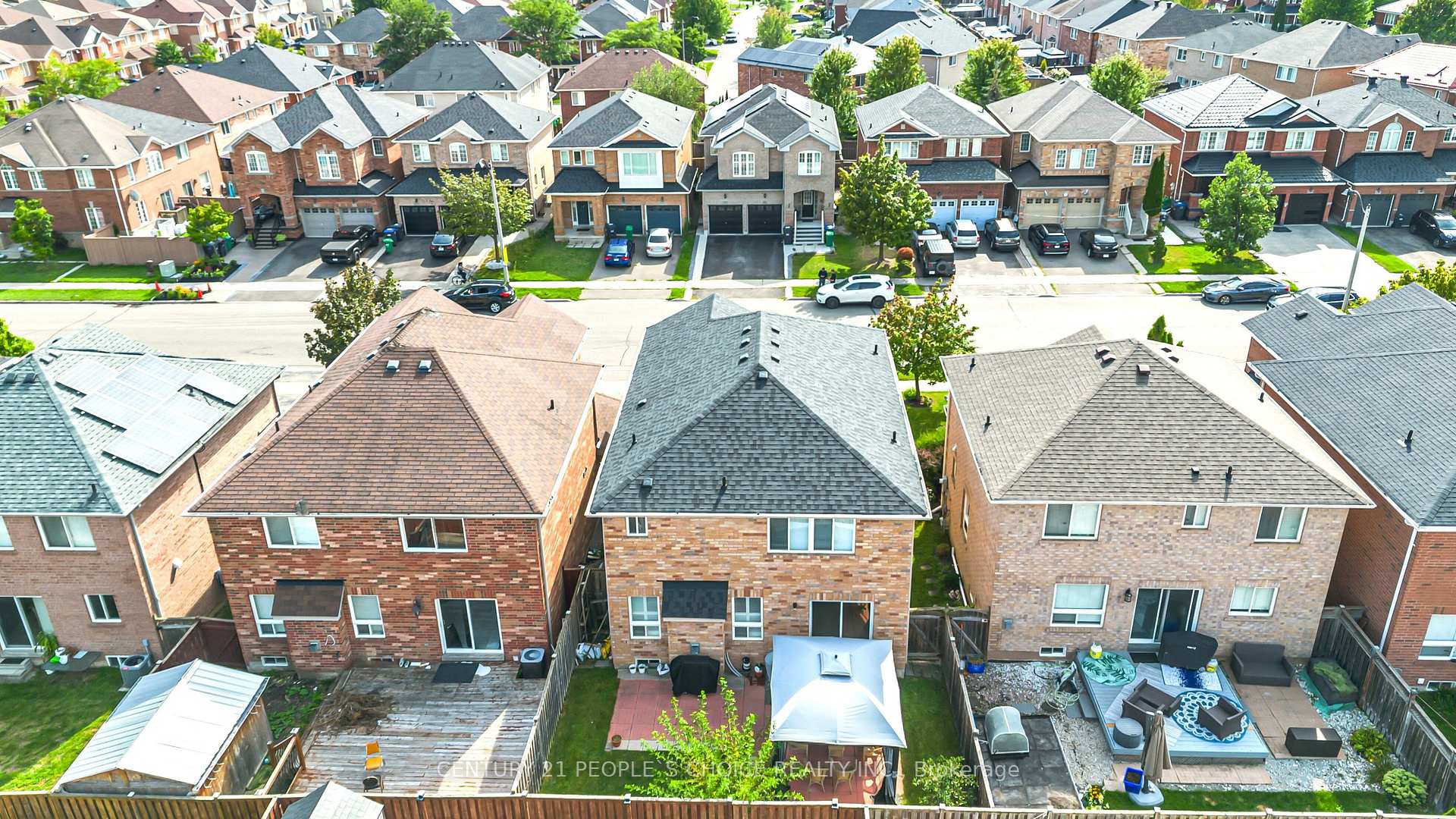 Photo 54 of 73 Crown Victoria Drive, Brampton, Fletcher's Meadow — HOMEH