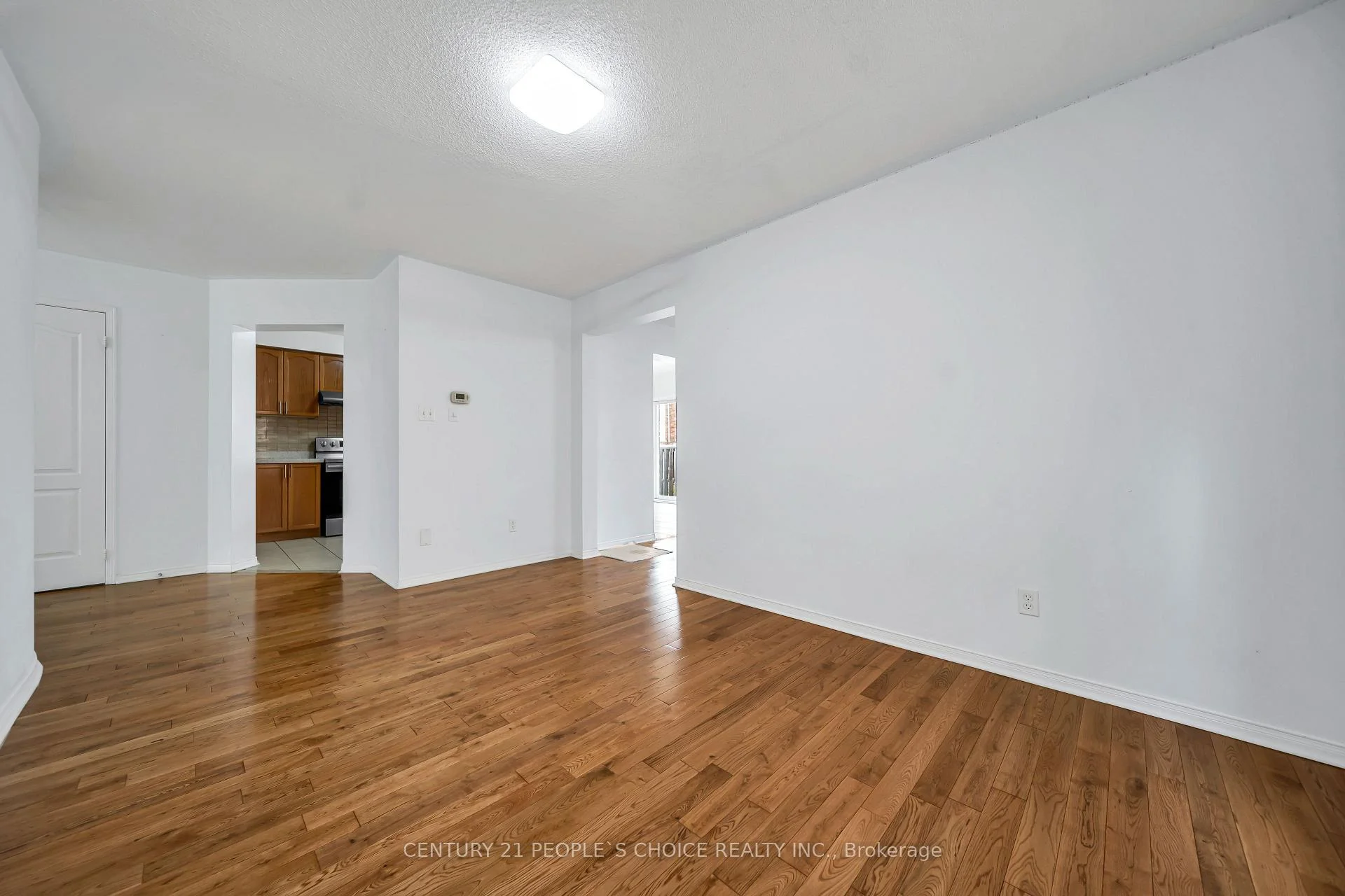 Photo 15 of 73 Crown Victoria Drive, Brampton, Fletcher's Meadow — HOMEH