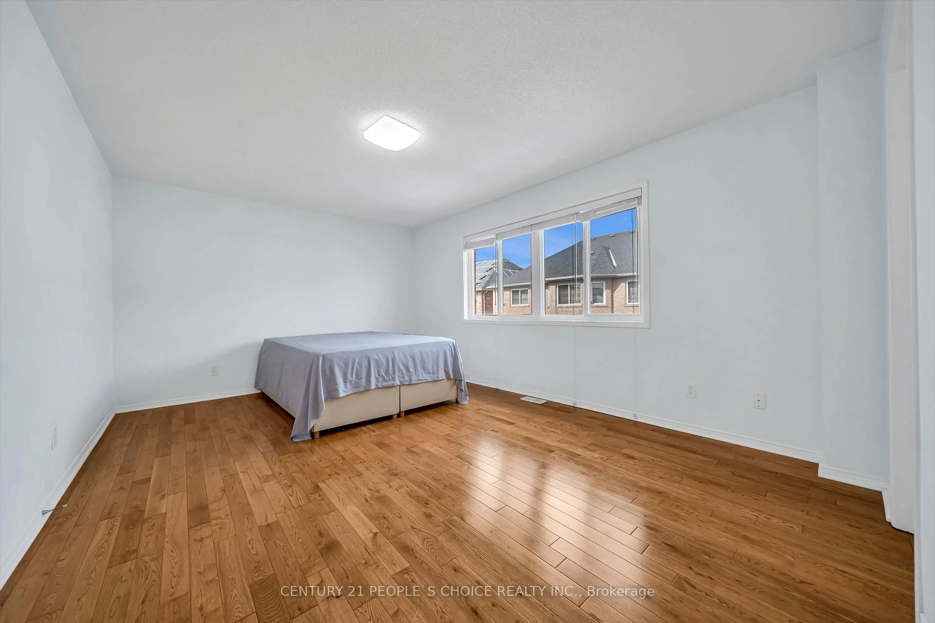 Photo 28 of 73 Crown Victoria Drive, Brampton, Fletcher's Meadow — HOMEH