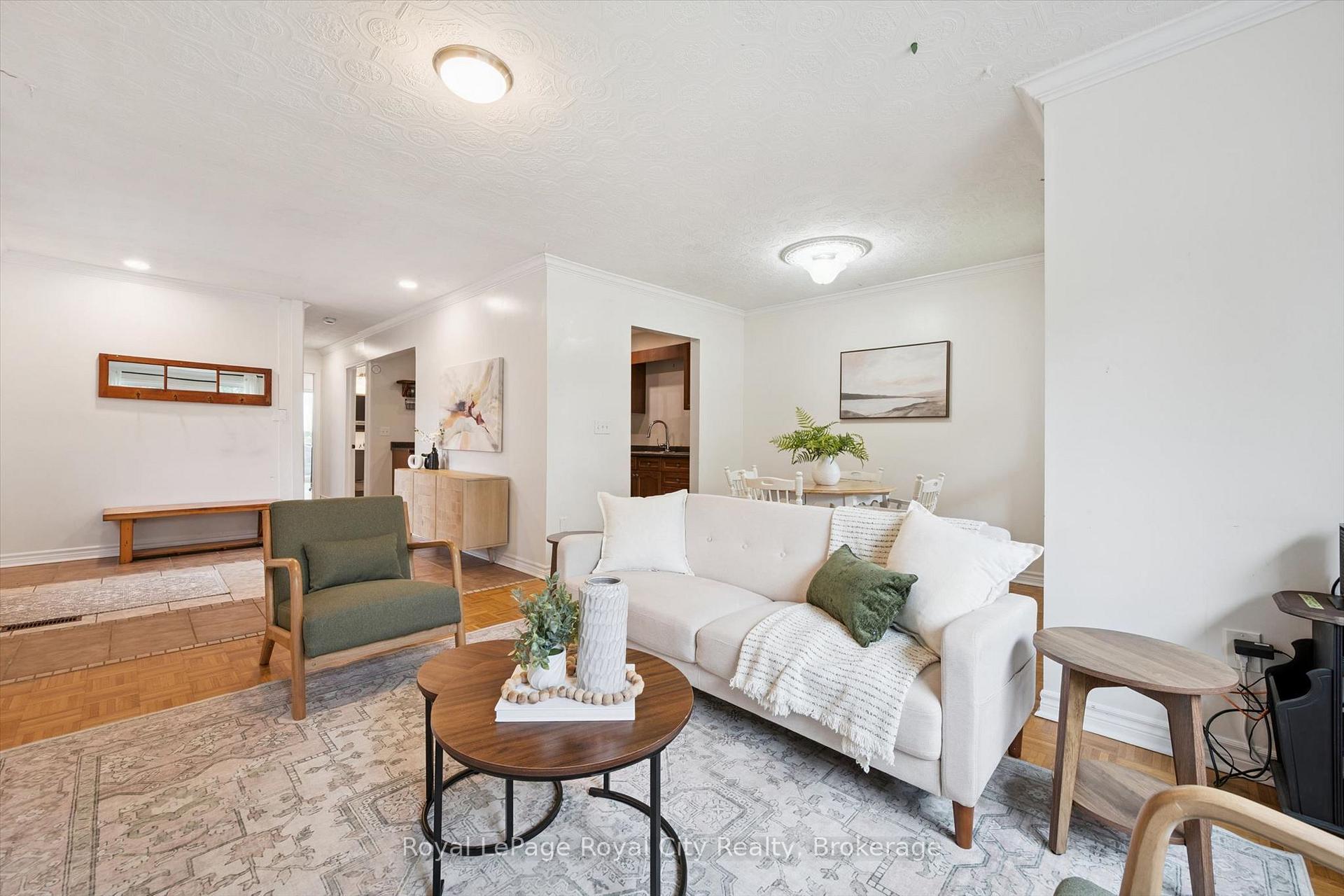 Photo 8 of 29 Mcilwraith Crescent, Guelph, Grange Road — HOMEH