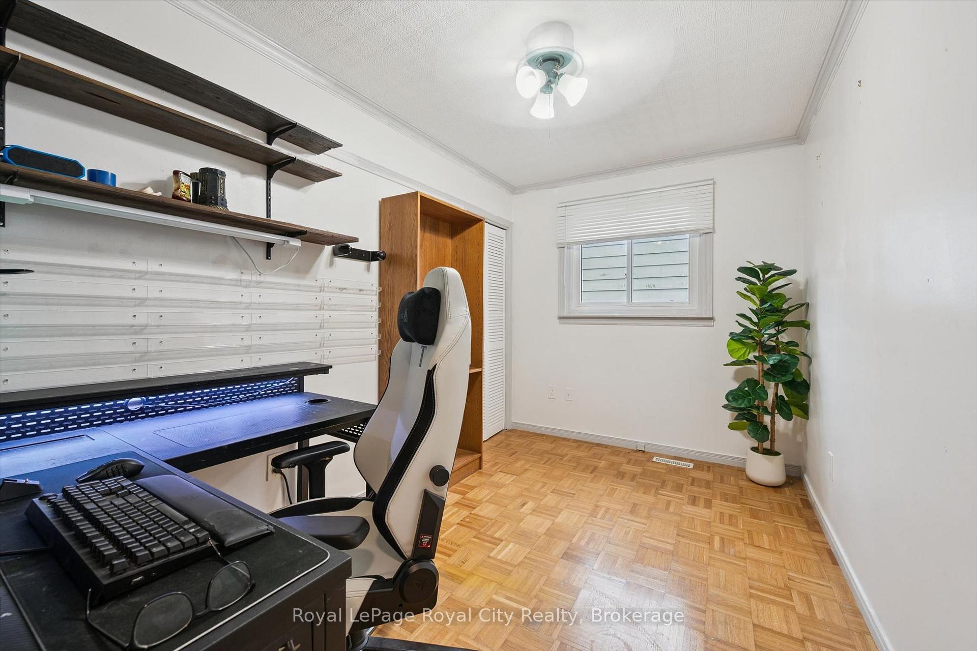 Photo 16 of 29 Mcilwraith Crescent, Guelph, Grange Road — HOMEH