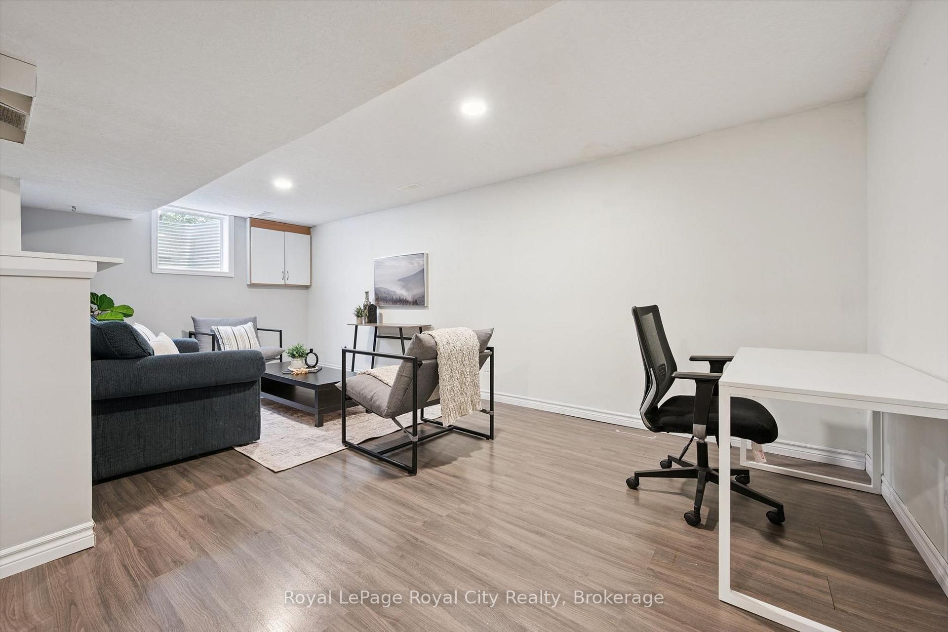 Photo 26 of 29 Mcilwraith Crescent, Guelph, Grange Road — HOMEH