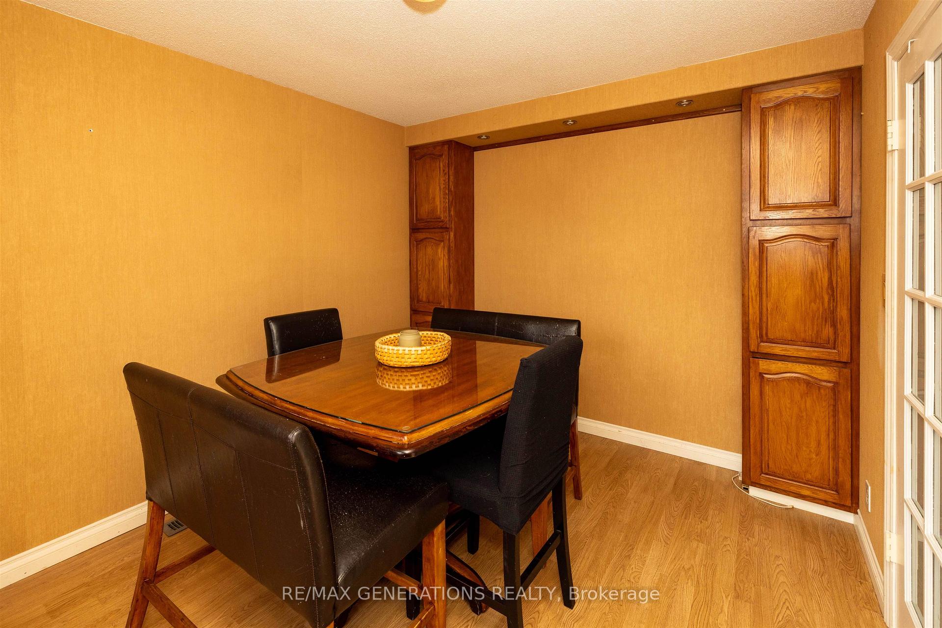 Photo 4 of 129 Heron Street, Thunder Bay, East End — HOMEH