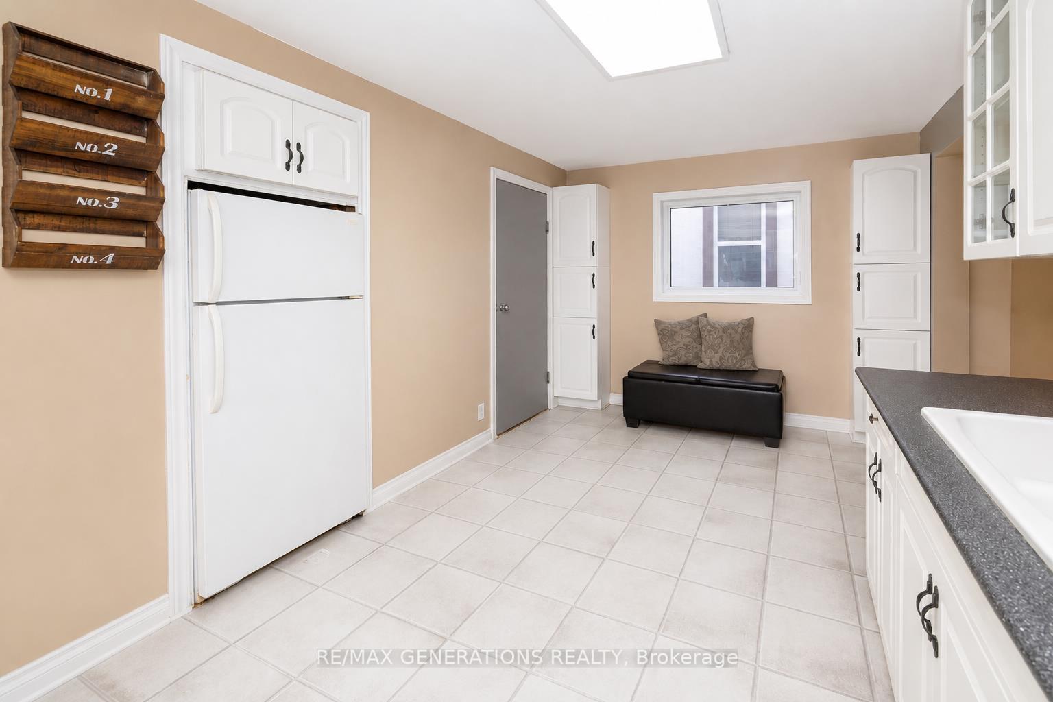 Photo 9 of 129 Heron Street, Thunder Bay, East End — HOMEH