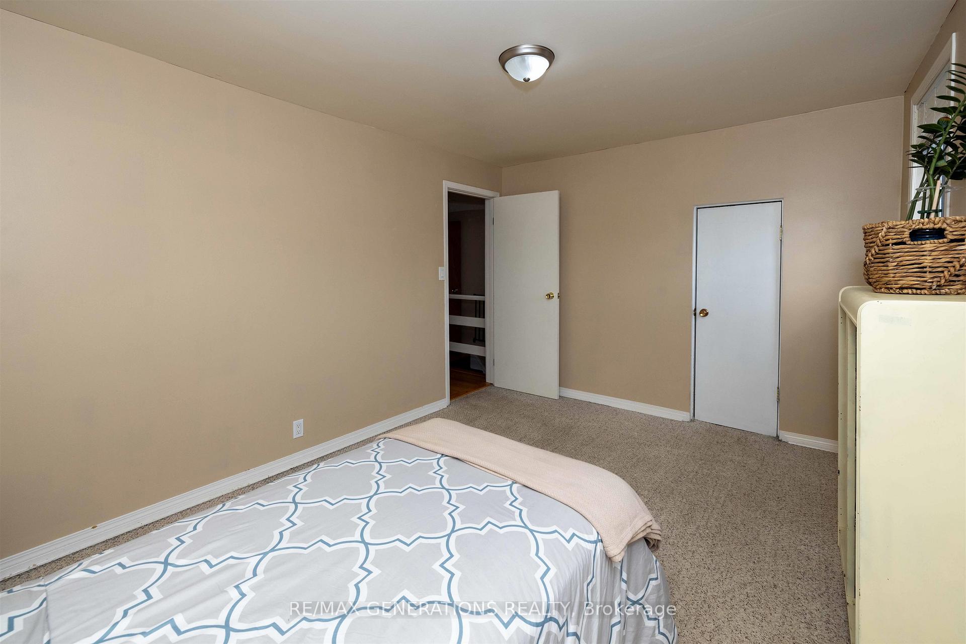 Photo 12 of 129 Heron Street, Thunder Bay, East End — HOMEH