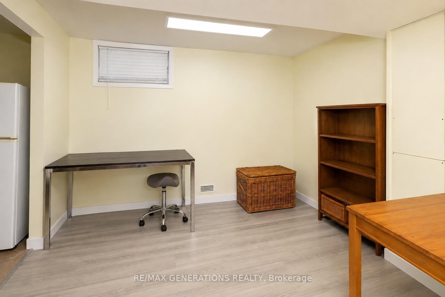 Photo 19 of 129 Heron Street, Thunder Bay, East End — HOMEH