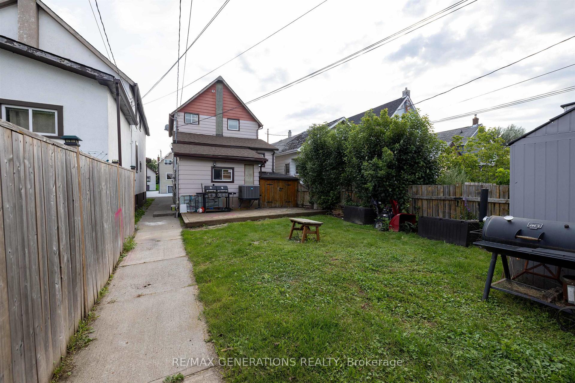 Photo 23 of 129 Heron Street, Thunder Bay, East End — HOMEH