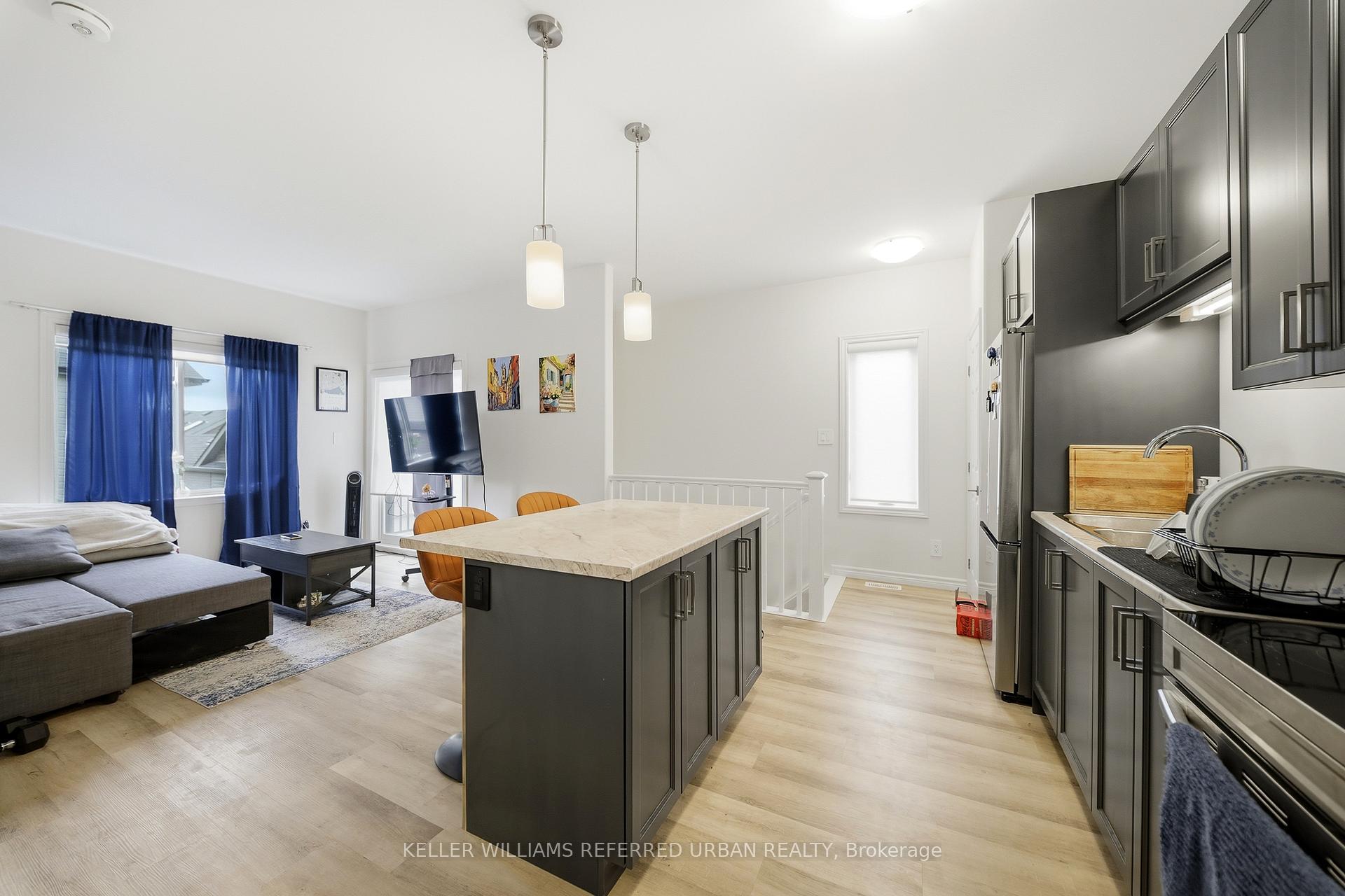Photo 10 of Unit B, 70 Riverstone Way, Belleville, Thurlow Ward — HOMEH