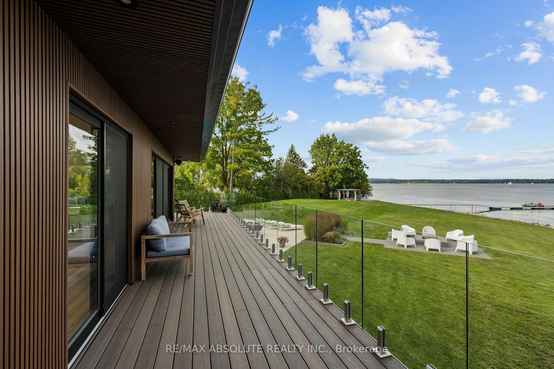 Photo 10 of 227 Grandview Road, Ottawa, Crystal Bay/Rocky Point — HOMEH