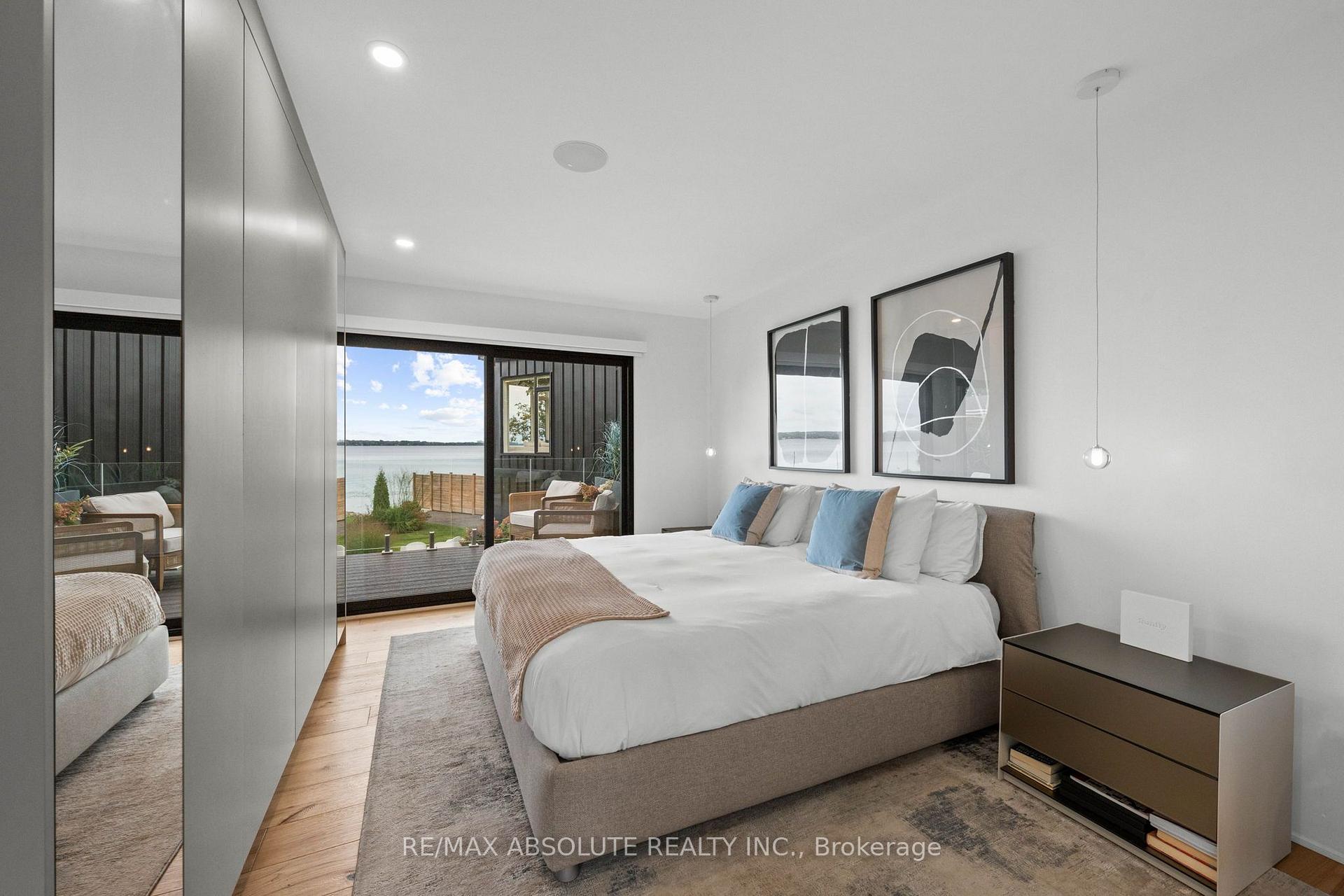 Photo 13 of 227 Grandview Road, Ottawa, Crystal Bay/Rocky Point — HOMEH