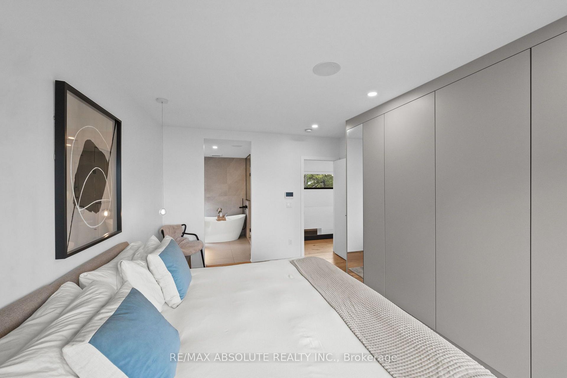 Photo 14 of 227 Grandview Road, Ottawa, Crystal Bay/Rocky Point — HOMEH