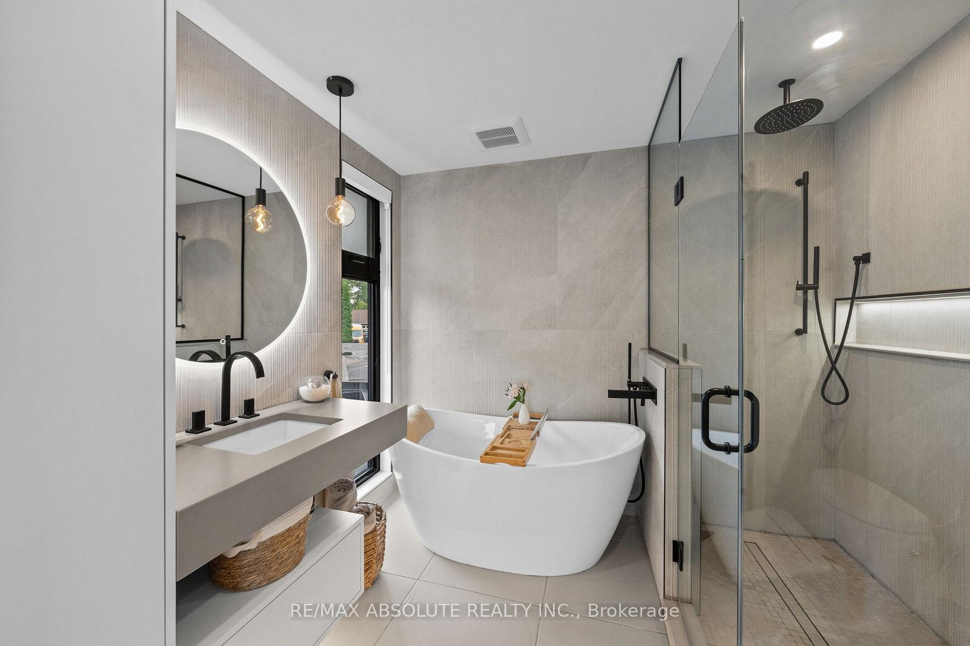 Photo 15 of 227 Grandview Road, Ottawa, Crystal Bay/Rocky Point — HOMEH