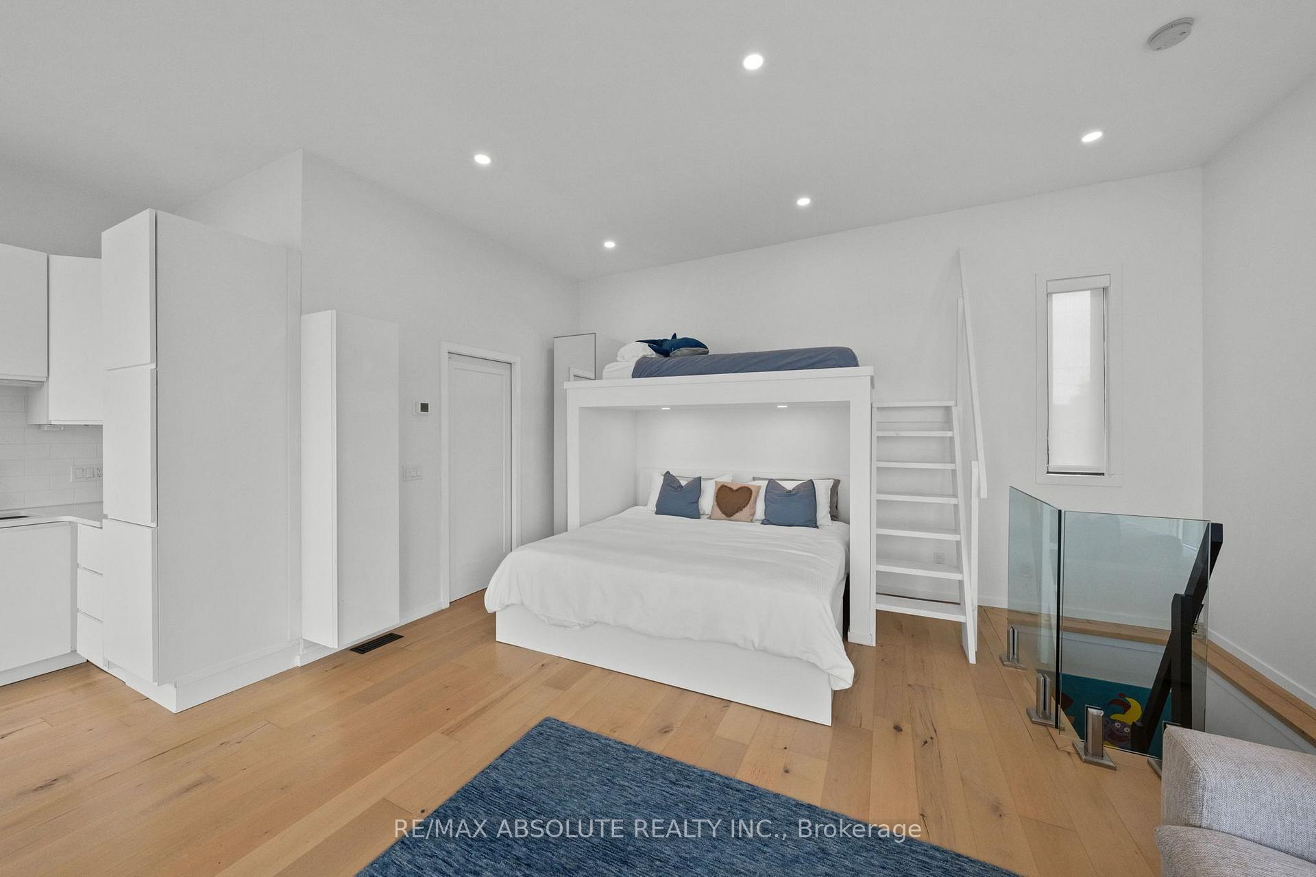 Photo 36 of 227 Grandview Road, Ottawa, Crystal Bay/Rocky Point — HOMEH