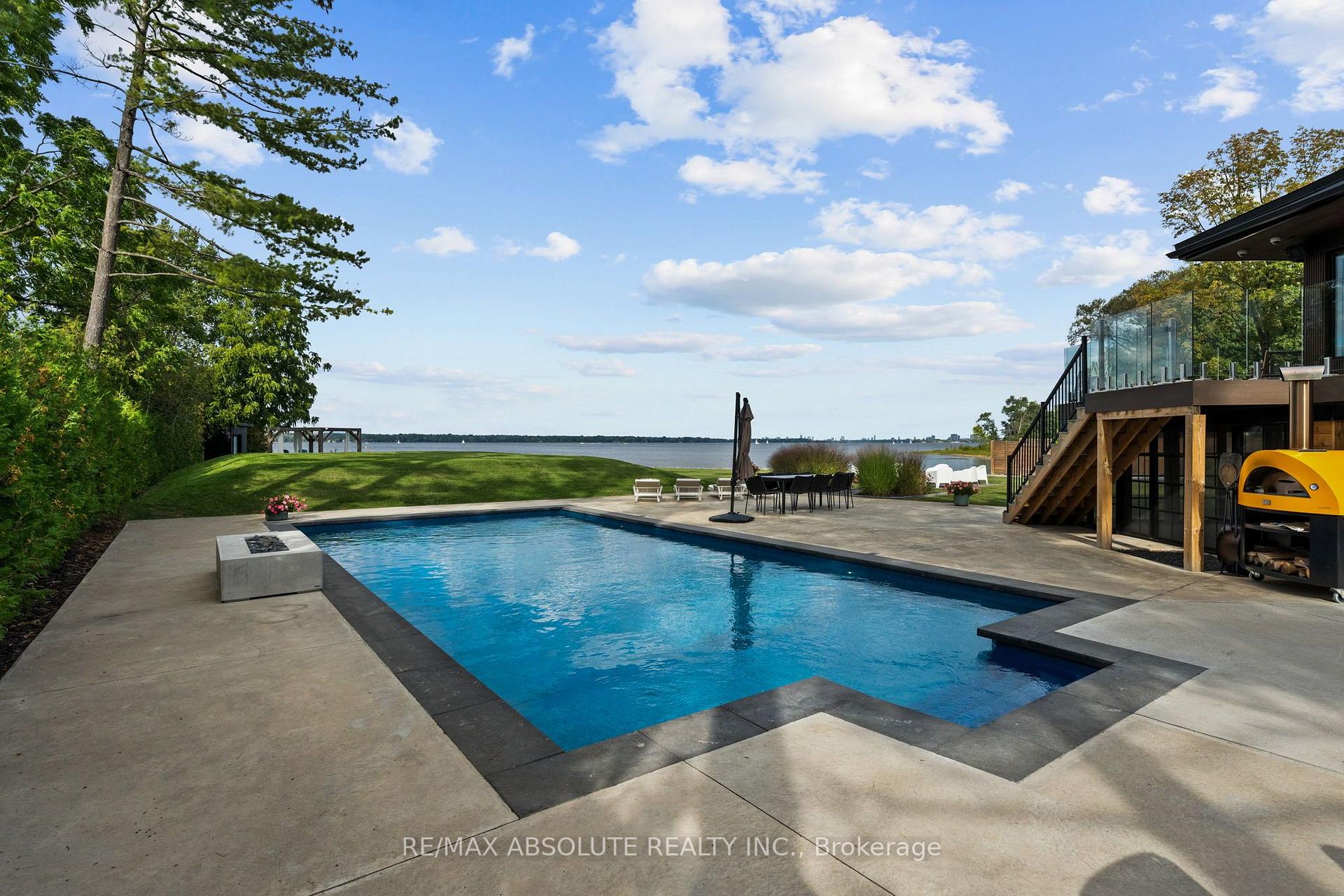 Photo 41 of 227 Grandview Road, Ottawa, Crystal Bay/Rocky Point — HOMEH