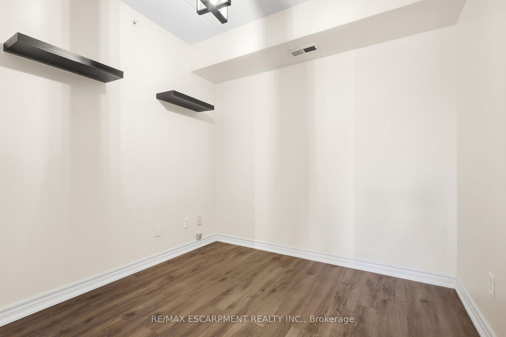 Photo 7 of Unit 306, 2055 Appleby Line, Burlington, Uptown — HOMEH