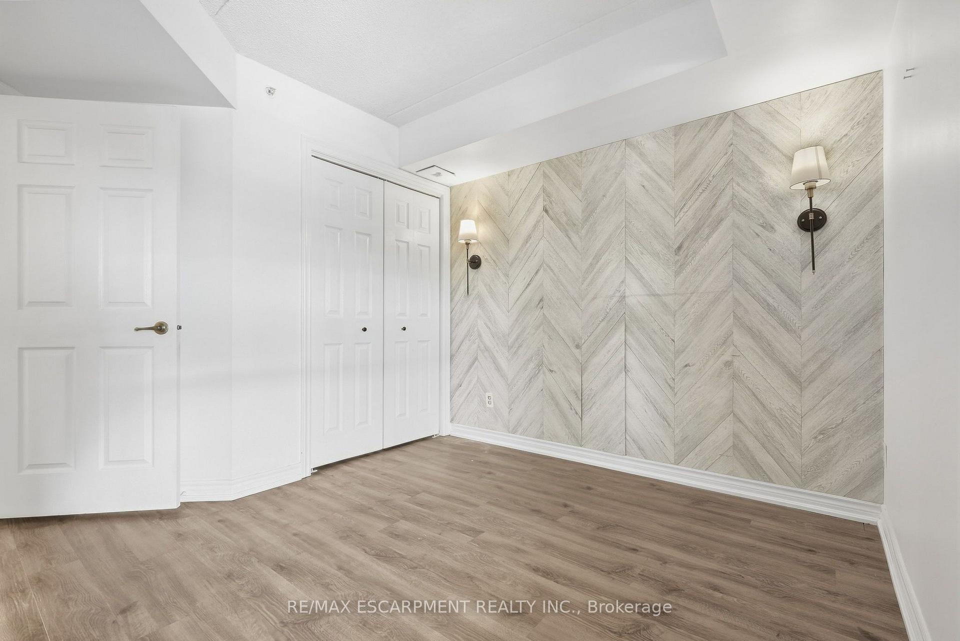 Photo 14 of Unit 306, 2055 Appleby Line, Burlington, Uptown — HOMEH