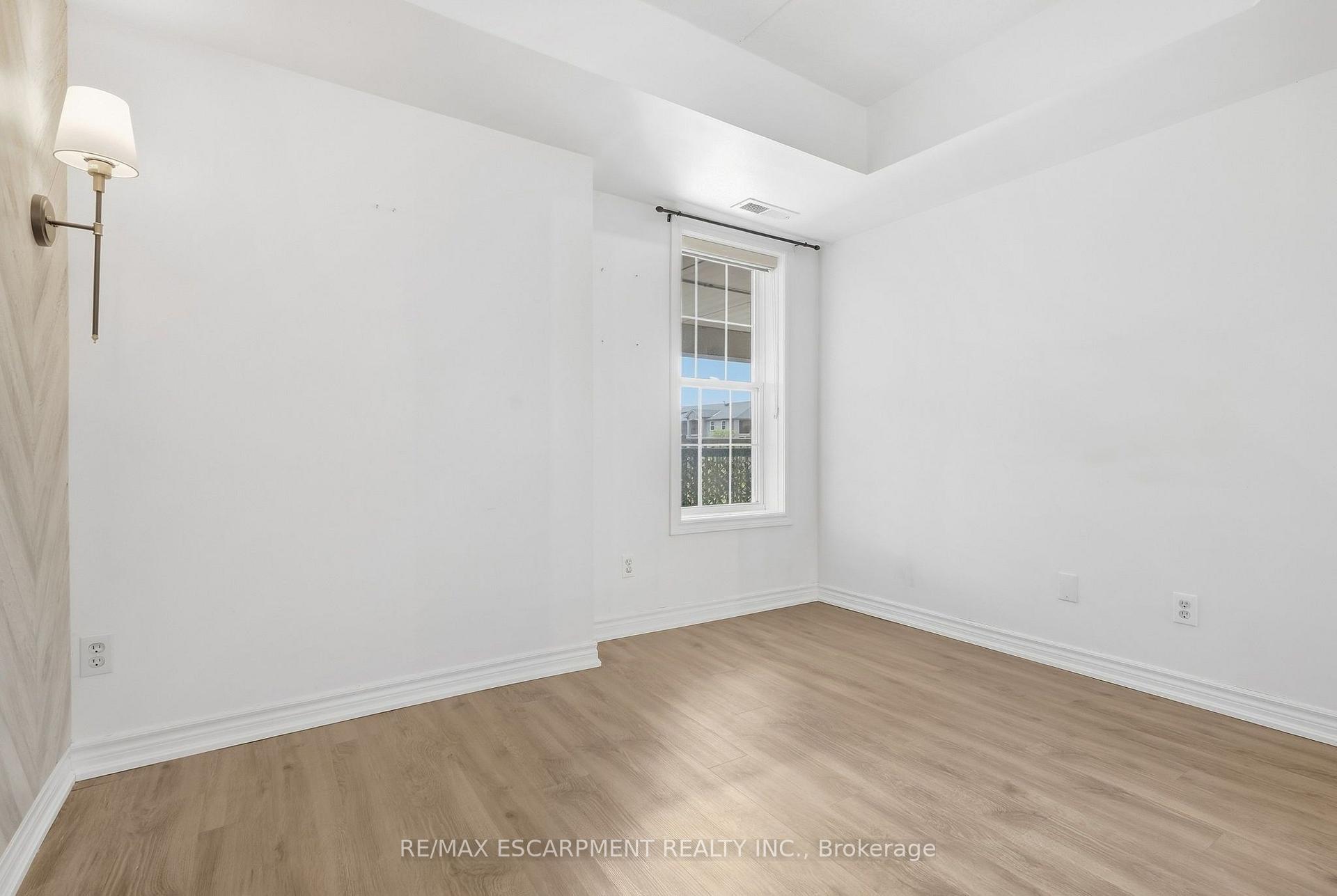 Photo 16 of Unit 306, 2055 Appleby Line, Burlington, Uptown — HOMEH