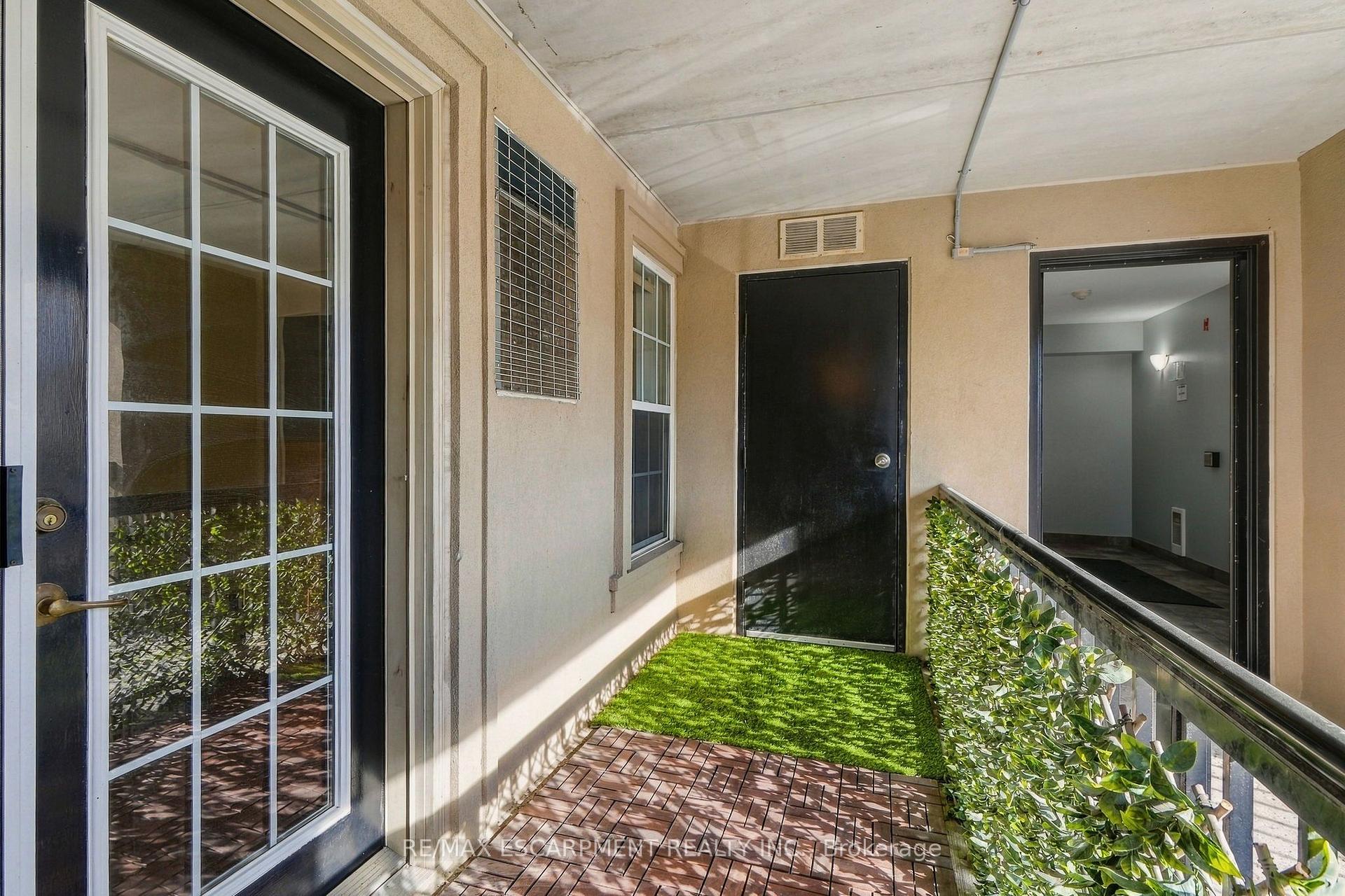 Photo 20 of Unit 306, 2055 Appleby Line, Burlington, Uptown — HOMEH