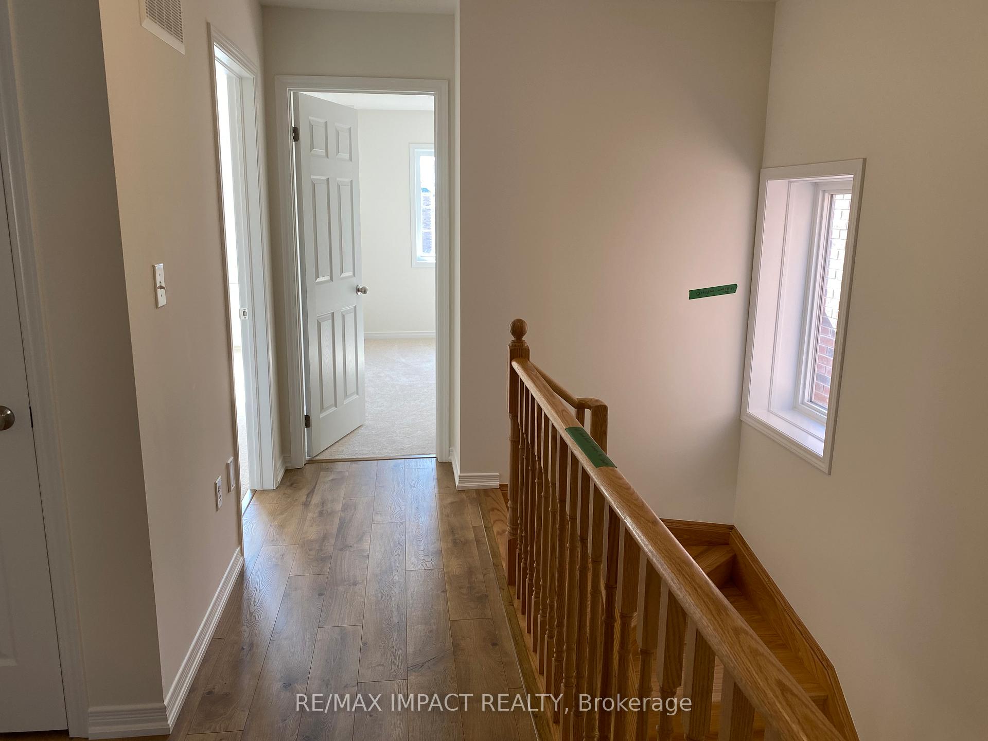 Photo 9 of 144 Ice Palace Crescent, Oshawa, Windfields — HOMEH