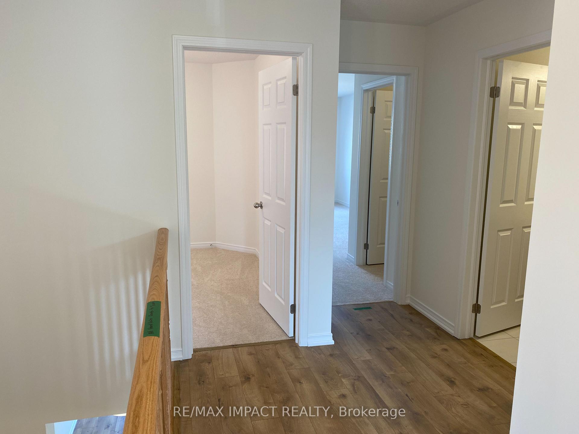 Photo 10 of 144 Ice Palace Crescent, Oshawa, Windfields — HOMEH