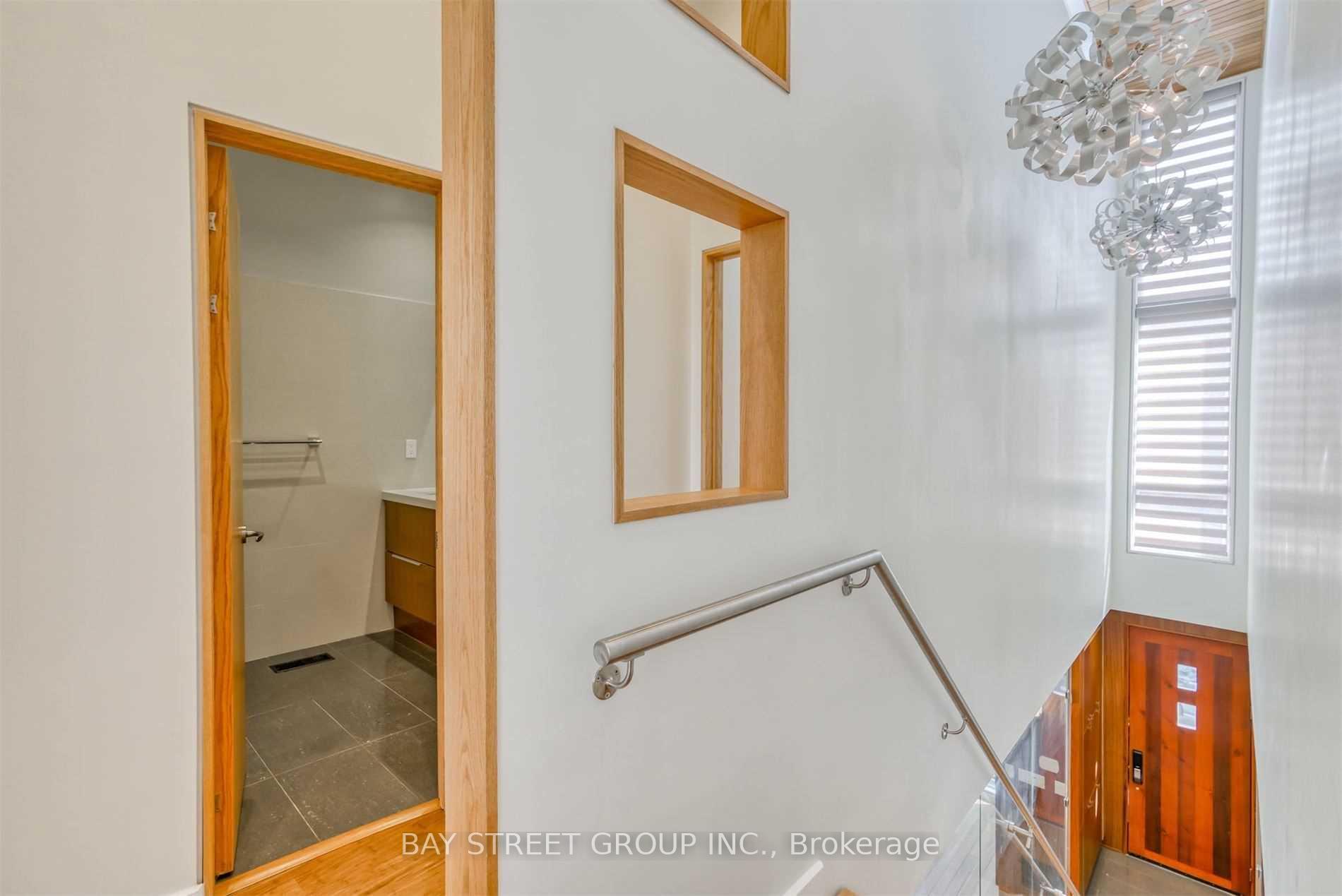 Photo 17 of 296 Borden Street, Toronto, University — HOMEH