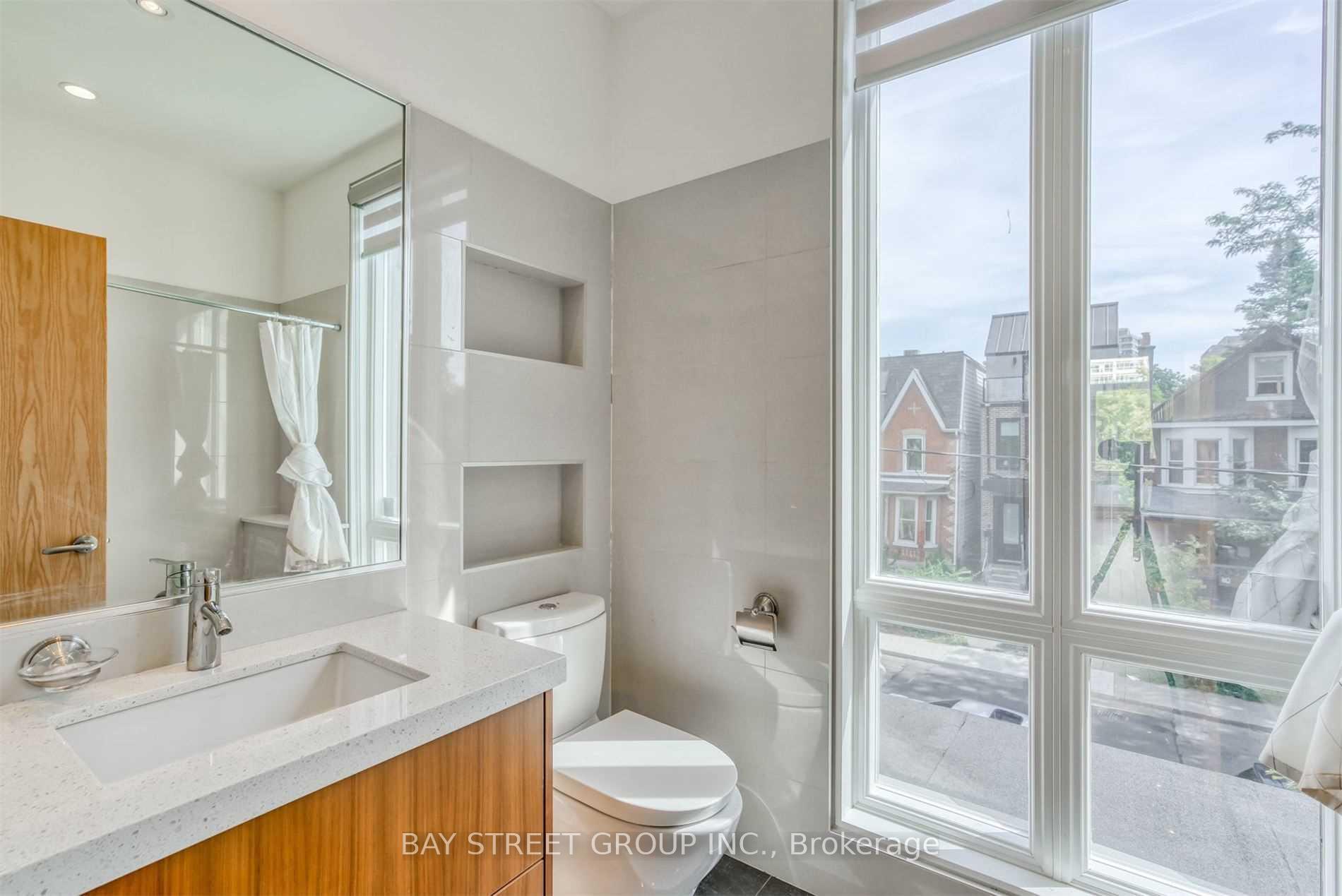 Photo 27 of 296 Borden Street, Toronto, University — HOMEH