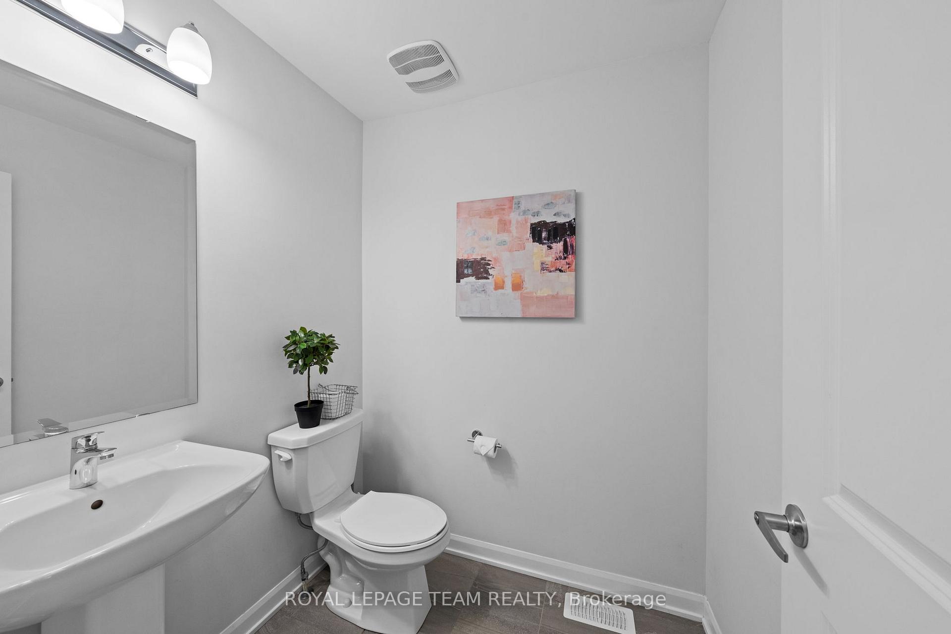Photo 18 of 45 Finglas Court, Ottawa, Barrhaven - Half Moon Bay — HOMEH