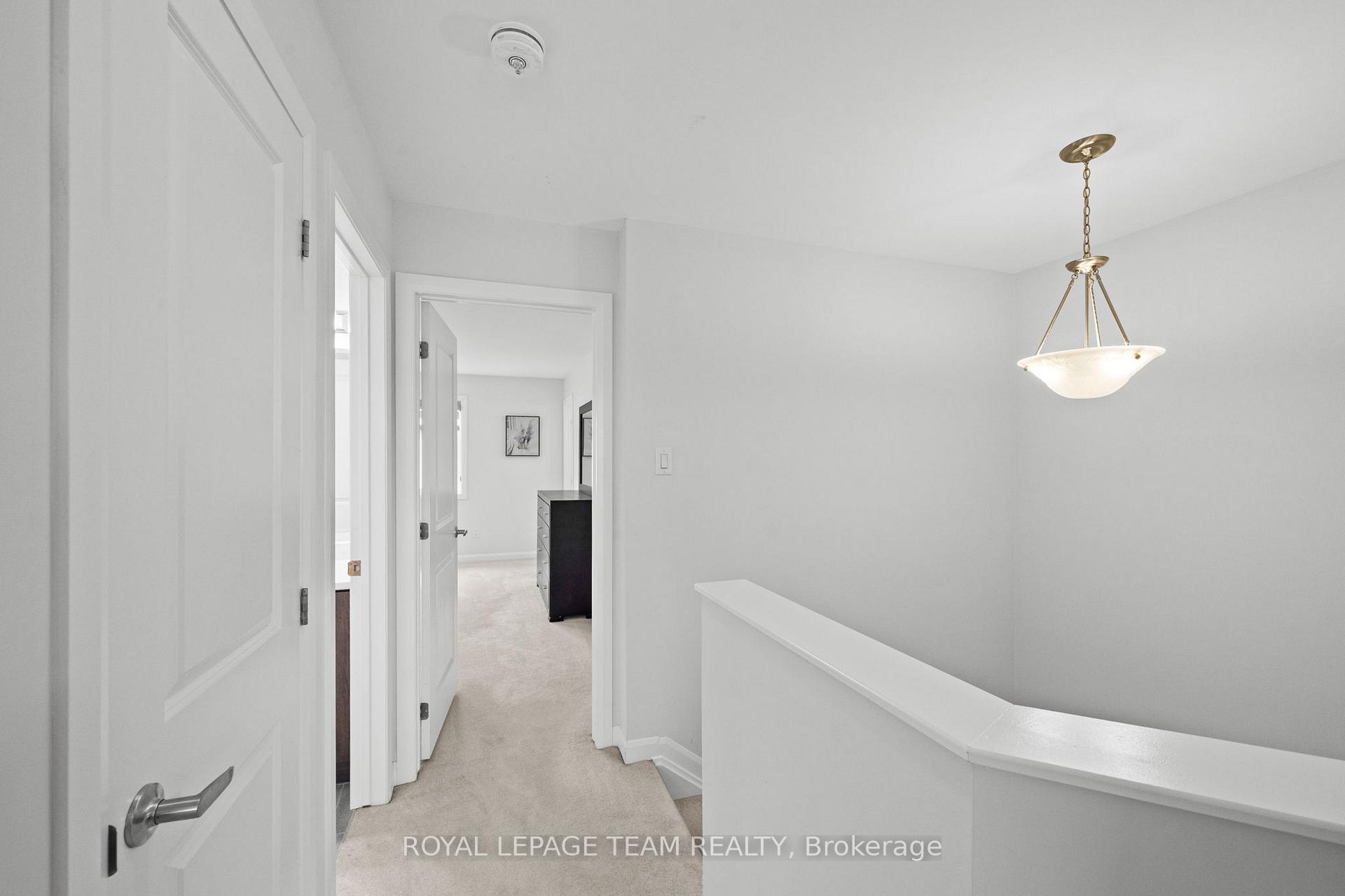 Photo 20 of 45 Finglas Court, Ottawa, Barrhaven - Half Moon Bay — HOMEH